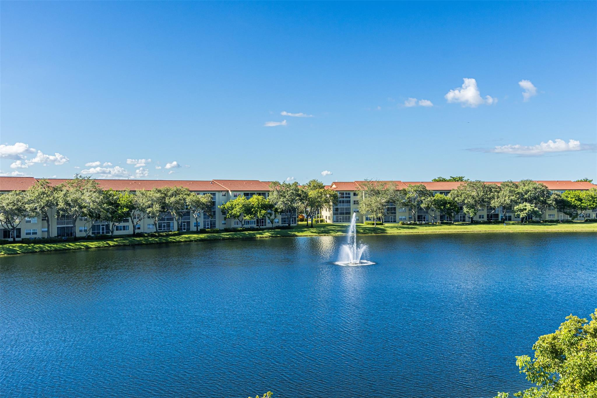 HAWTHORNE AT CENTURY VILLAGE - Residential