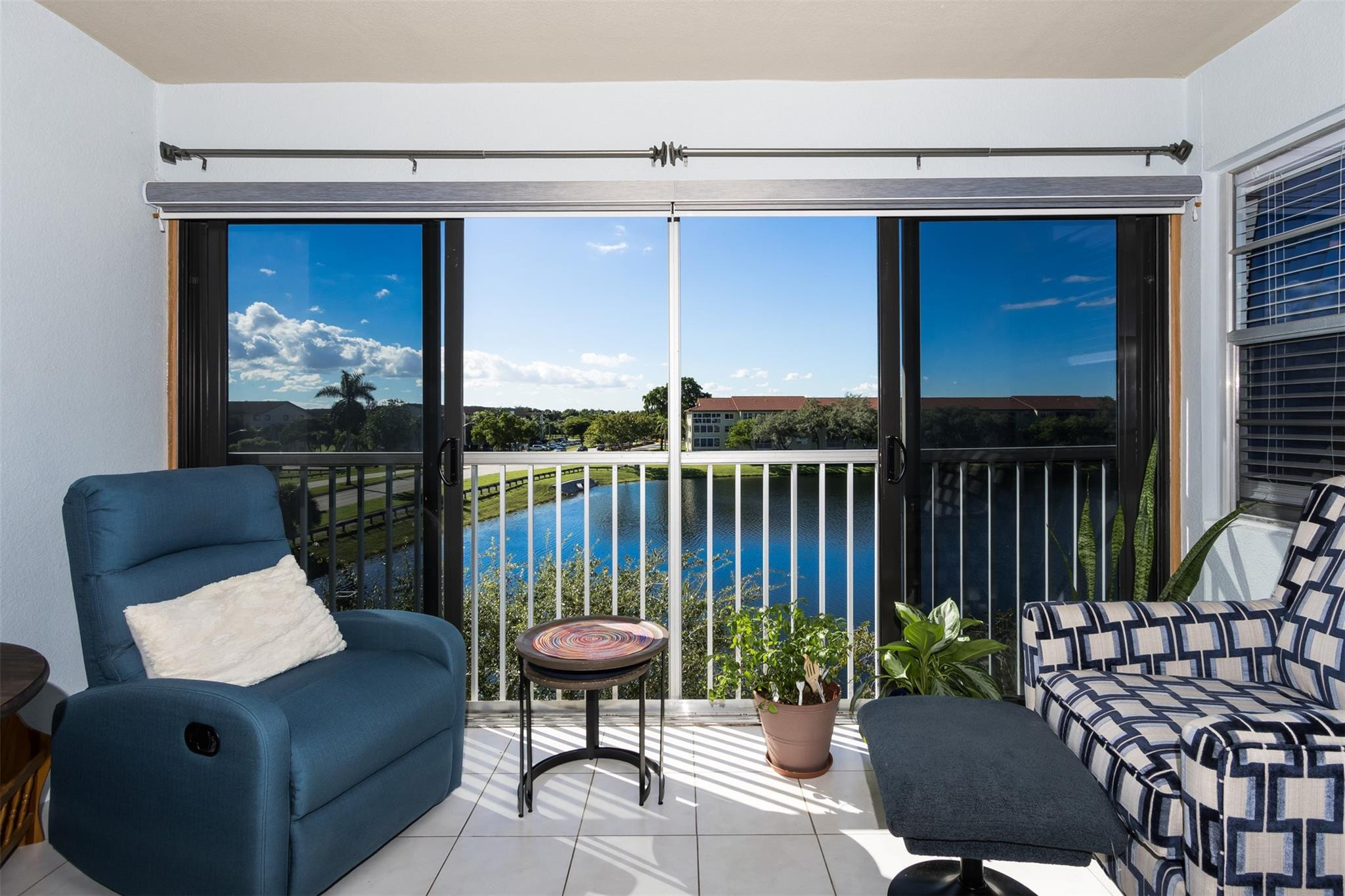 HAWTHORNE AT CENTURY VILLAGE - Residential