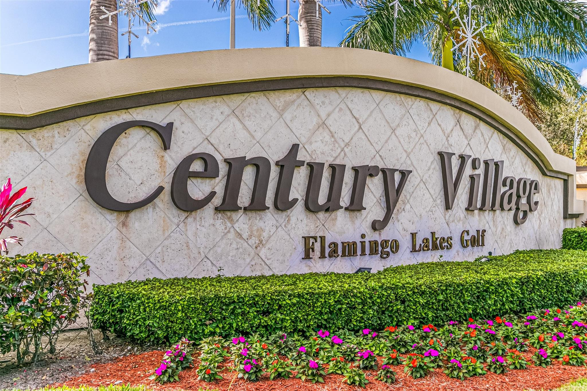 HAWTHORNE AT CENTURY VILLAGE - Residential