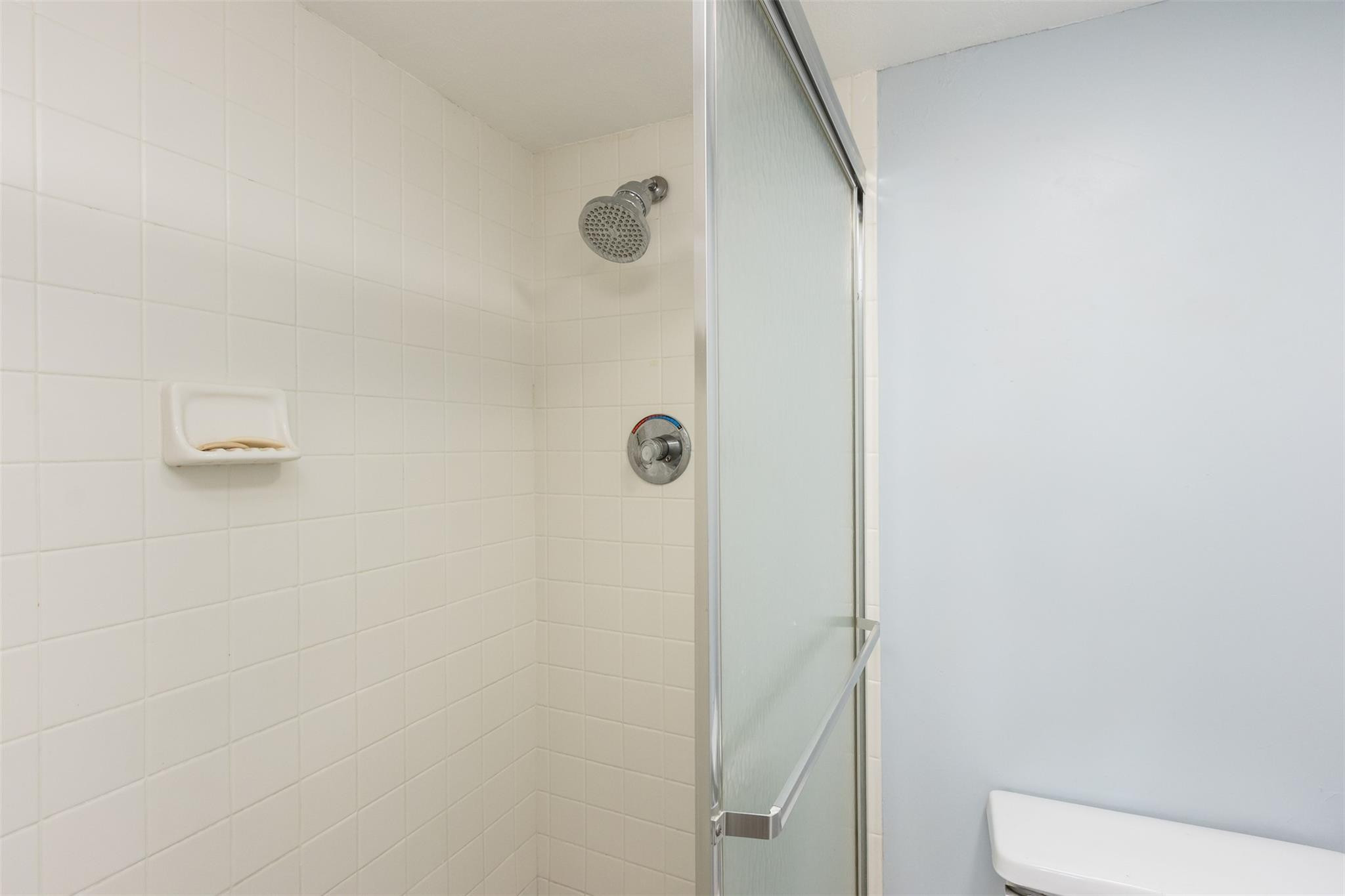 HAWTHORNE AT CENTURY VILLAGE - Residential