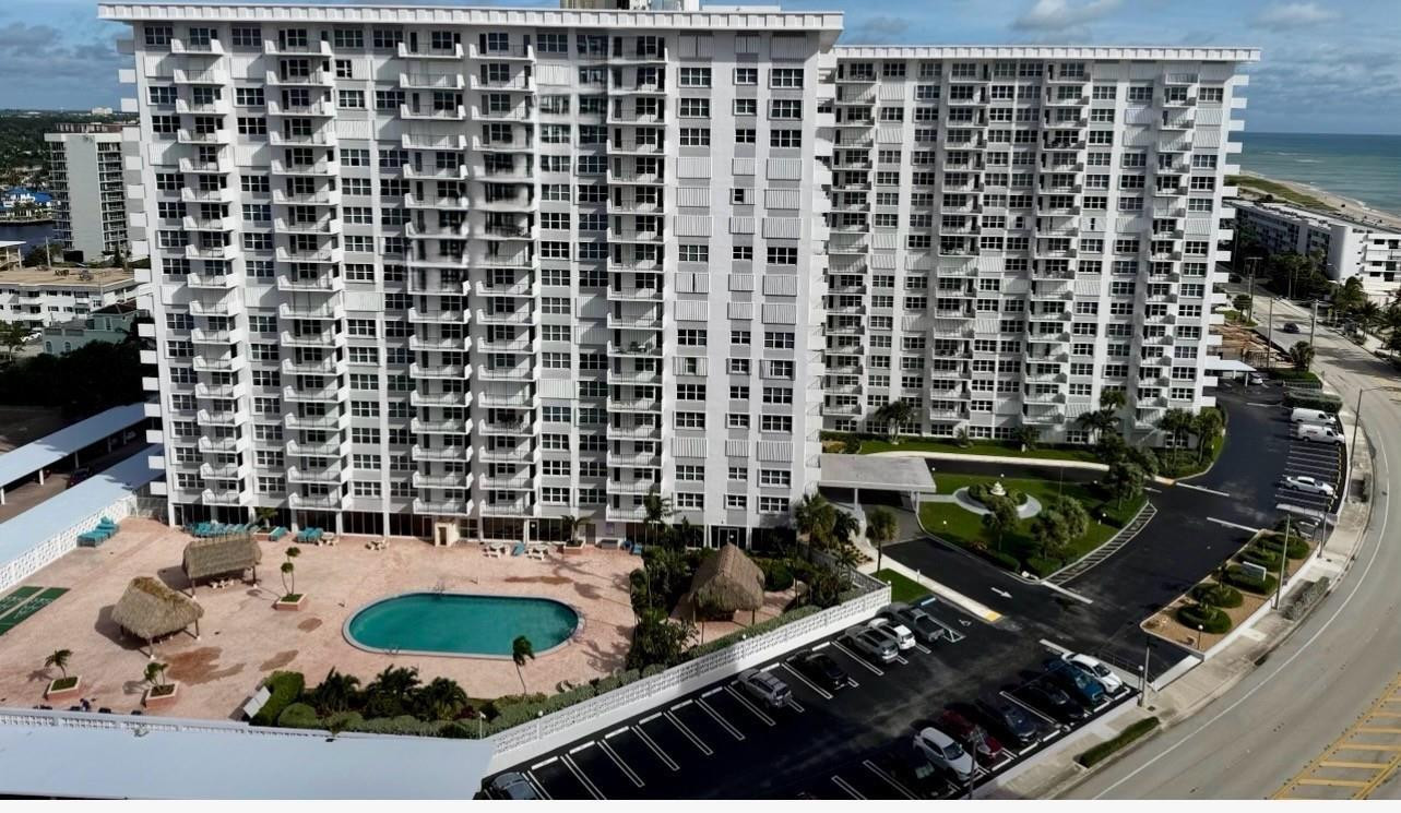 PARLIAMENT HOUSE CONDO - Residential Lease