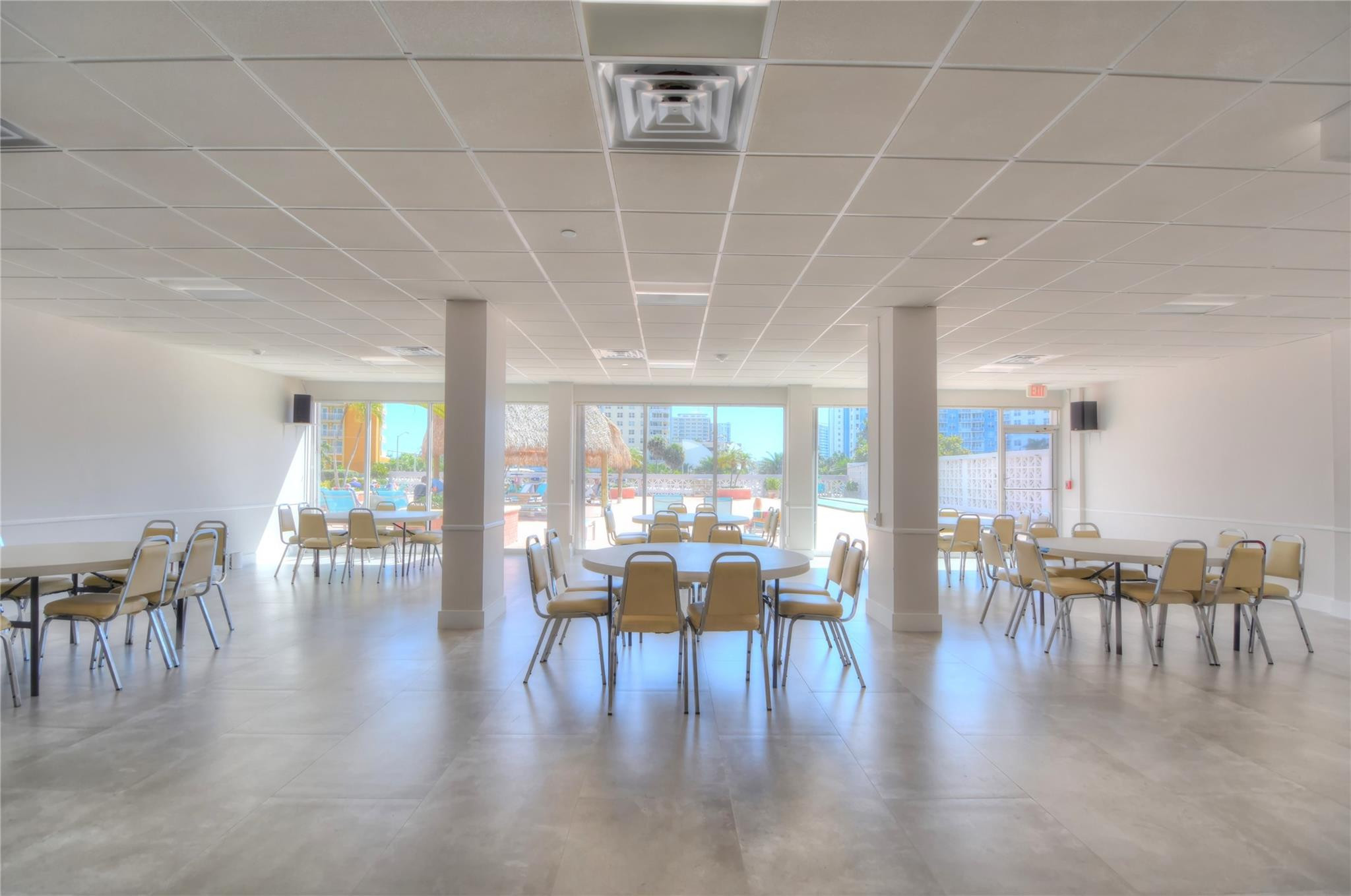 PARLIAMENT HOUSE CONDO - Residential Lease