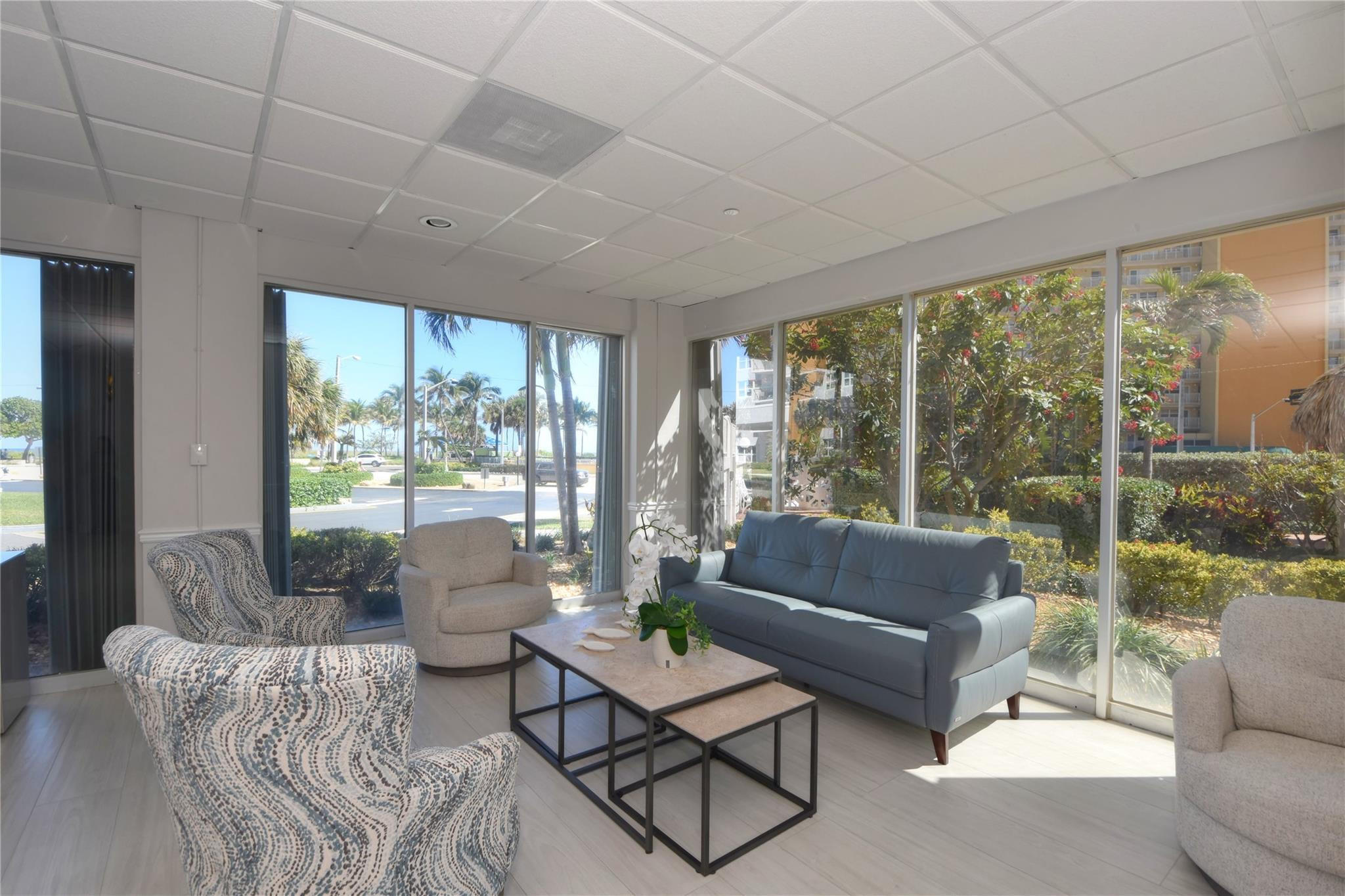 PARLIAMENT HOUSE CONDO - Residential Lease