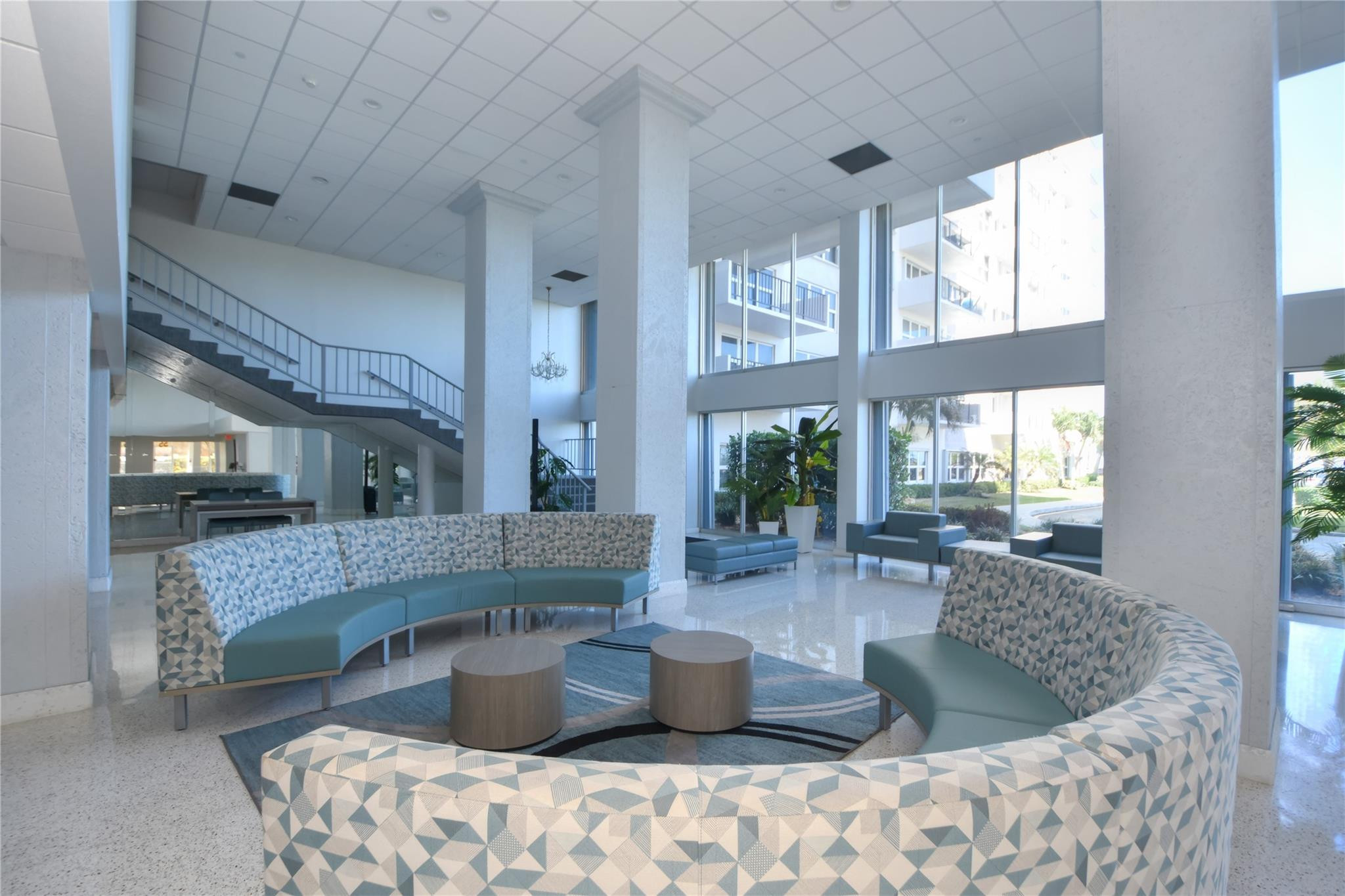 PARLIAMENT HOUSE CONDO - Residential Lease