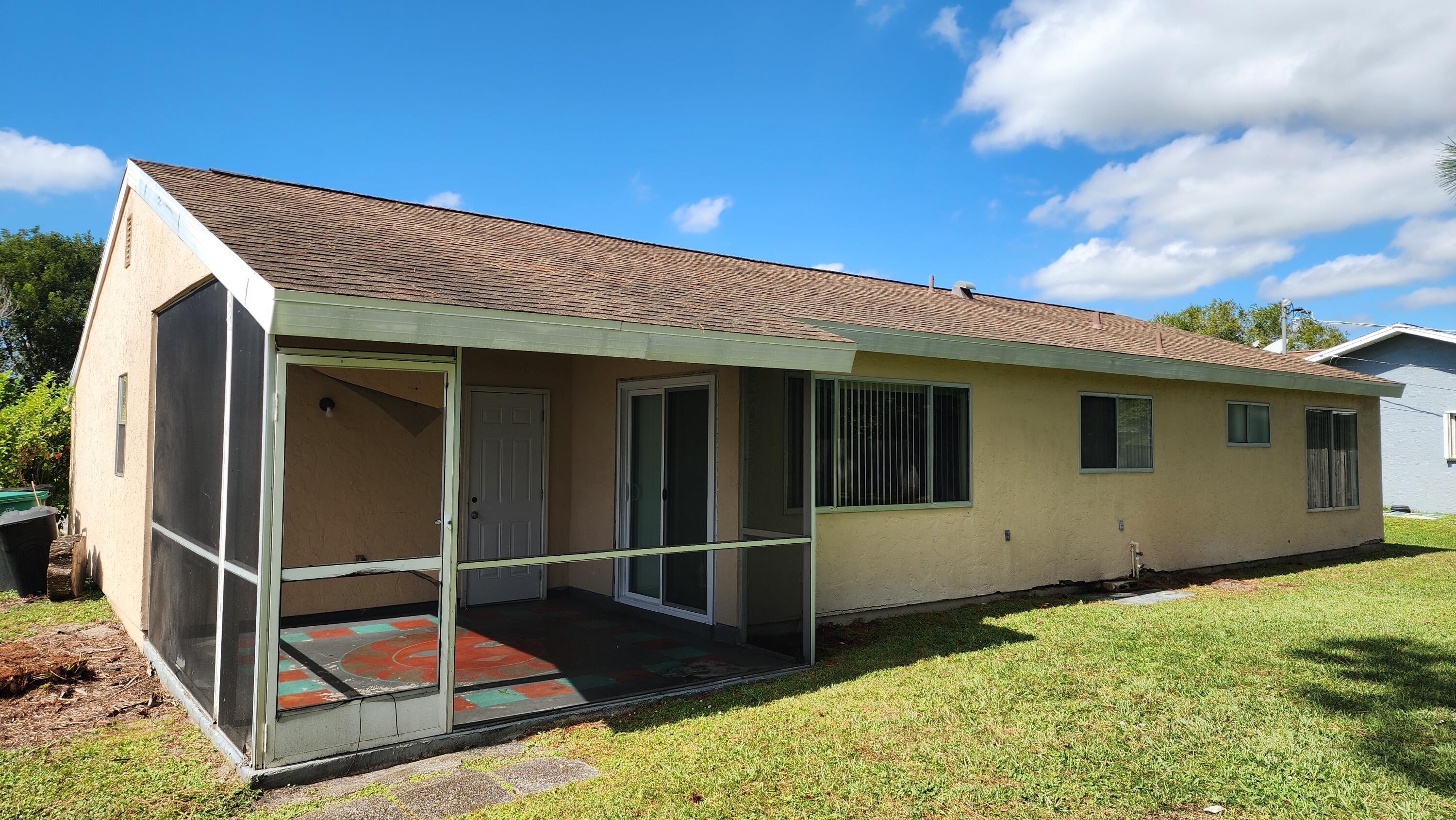 PORT ST LUCIE SECTION 25 - Residential Lease