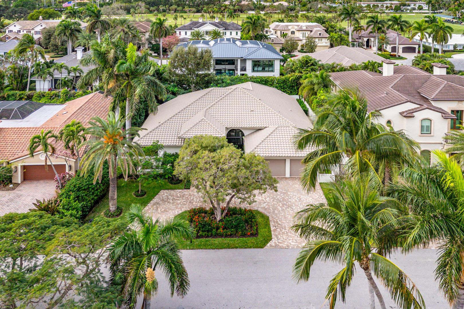 ROYAL PALM YACHT & COUNTRY CLUB - Residential