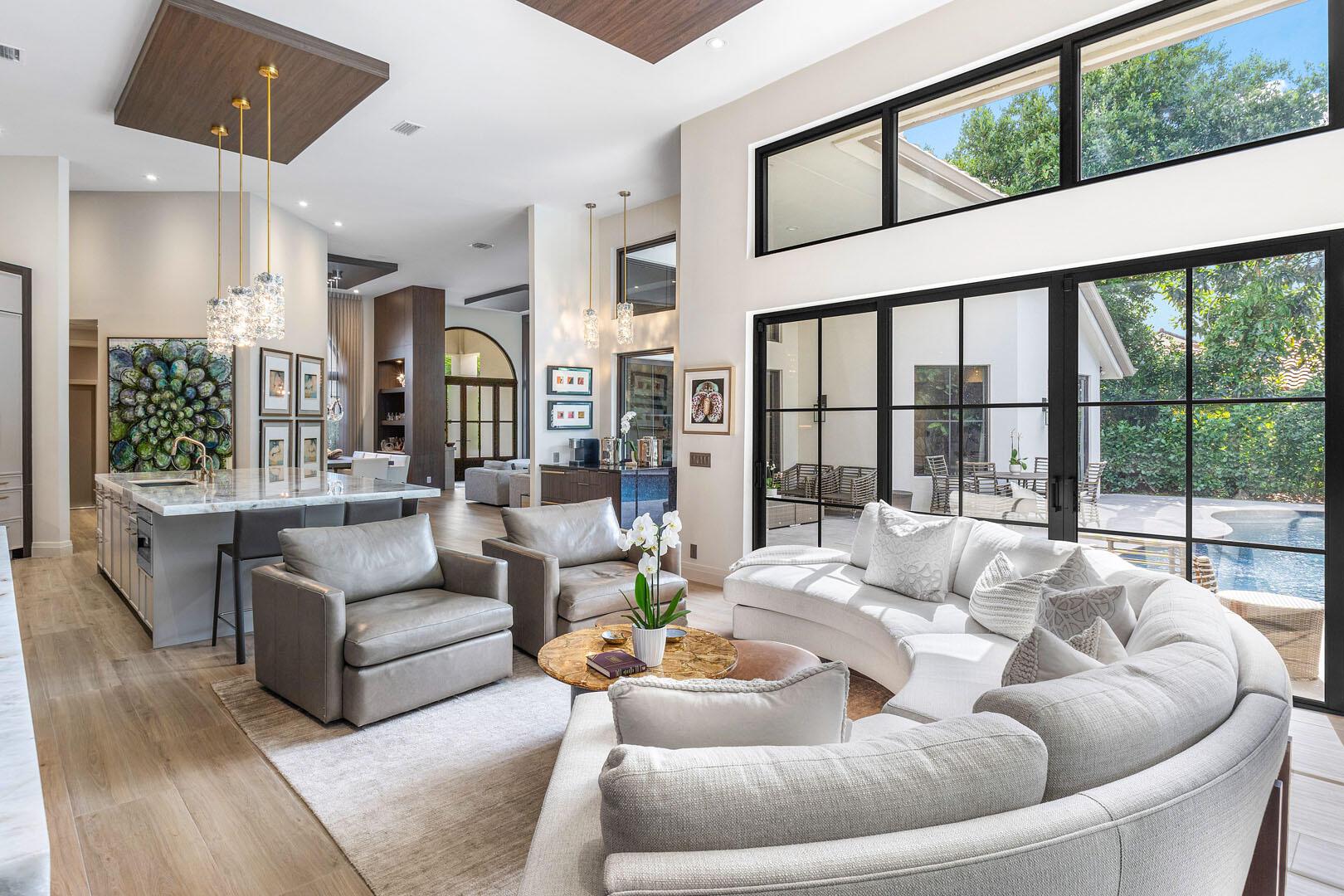 ROYAL PALM YACHT & COUNTRY CLUB - Residential