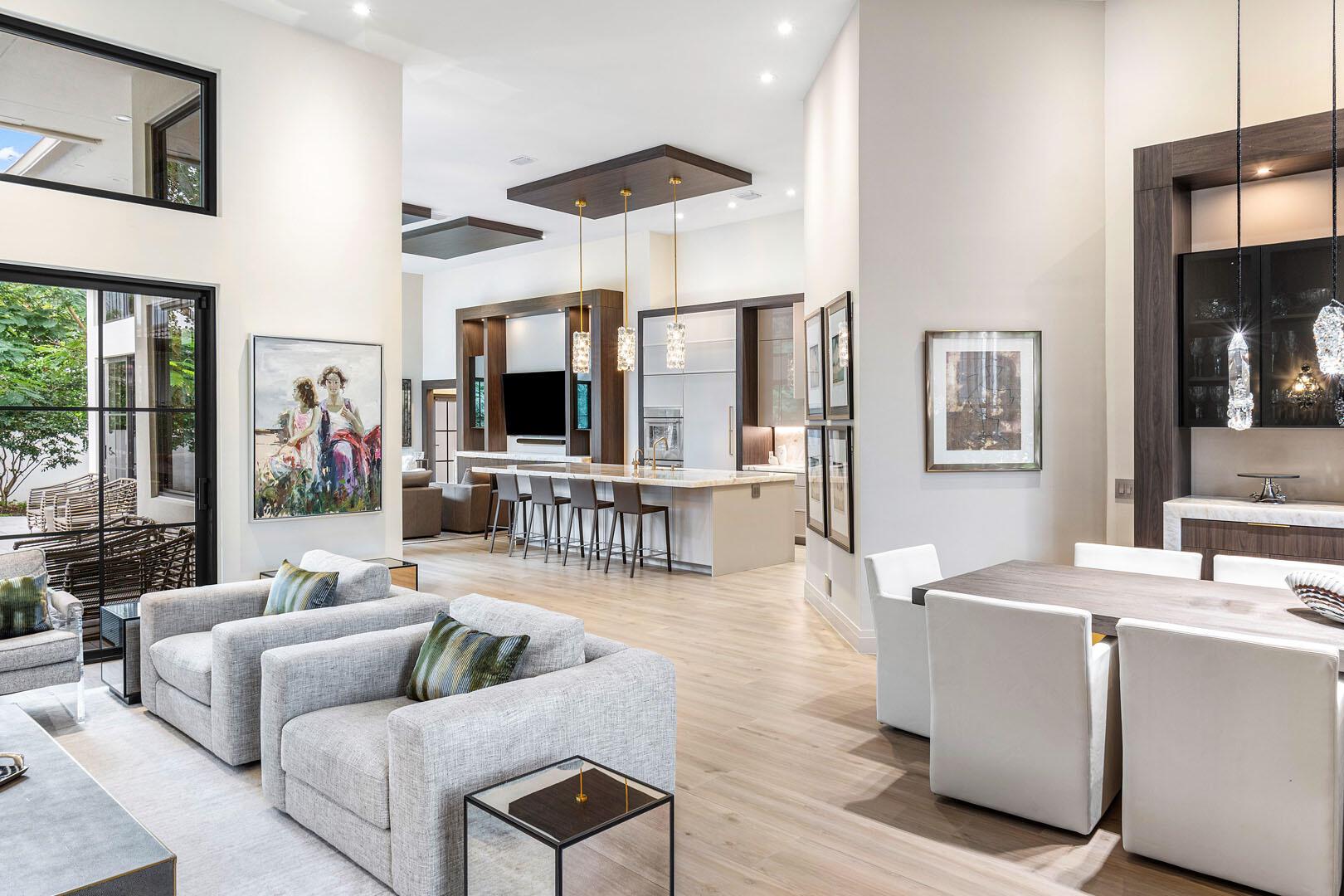 ROYAL PALM YACHT & COUNTRY CLUB - Residential