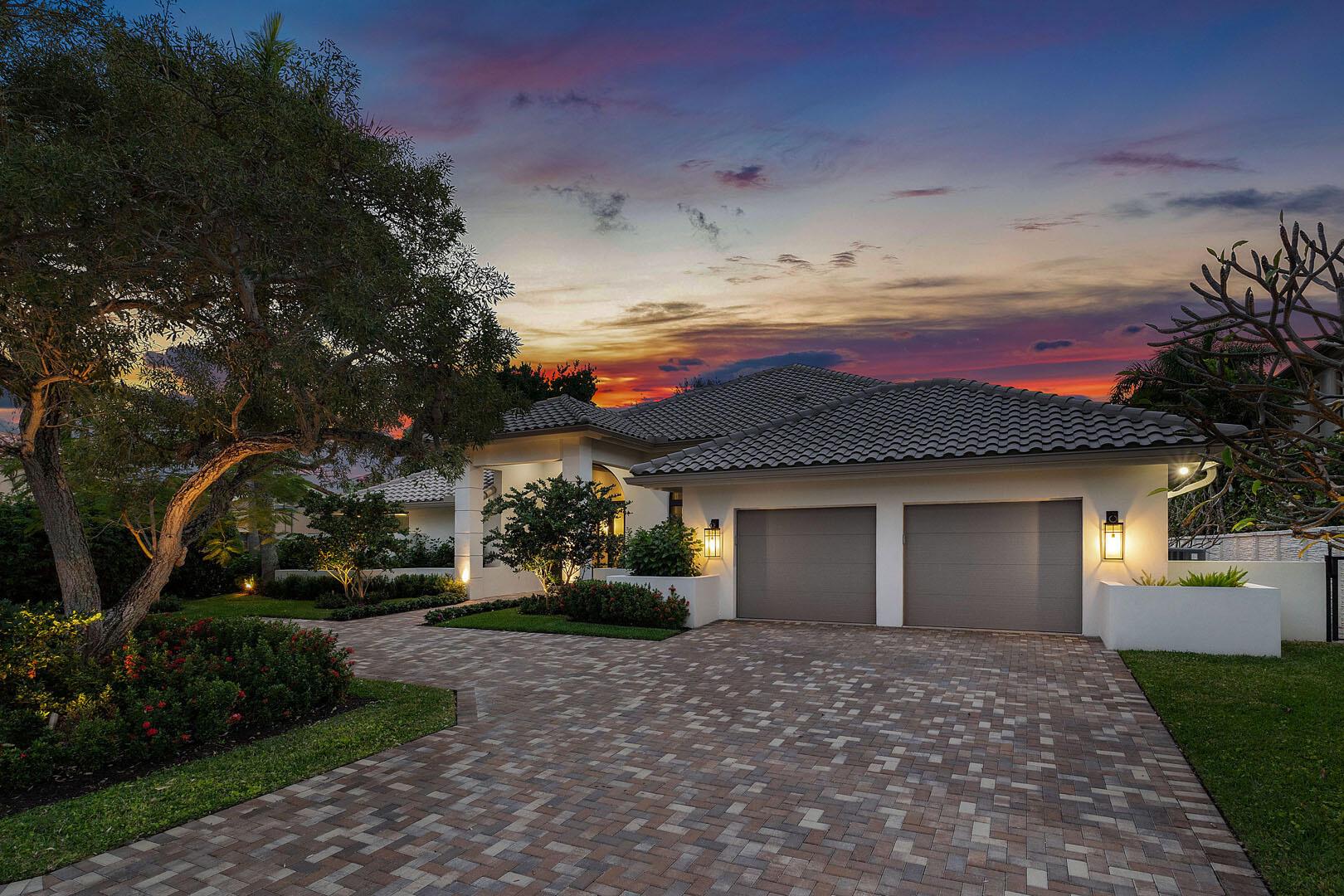 ROYAL PALM YACHT & COUNTRY CLUB - Residential