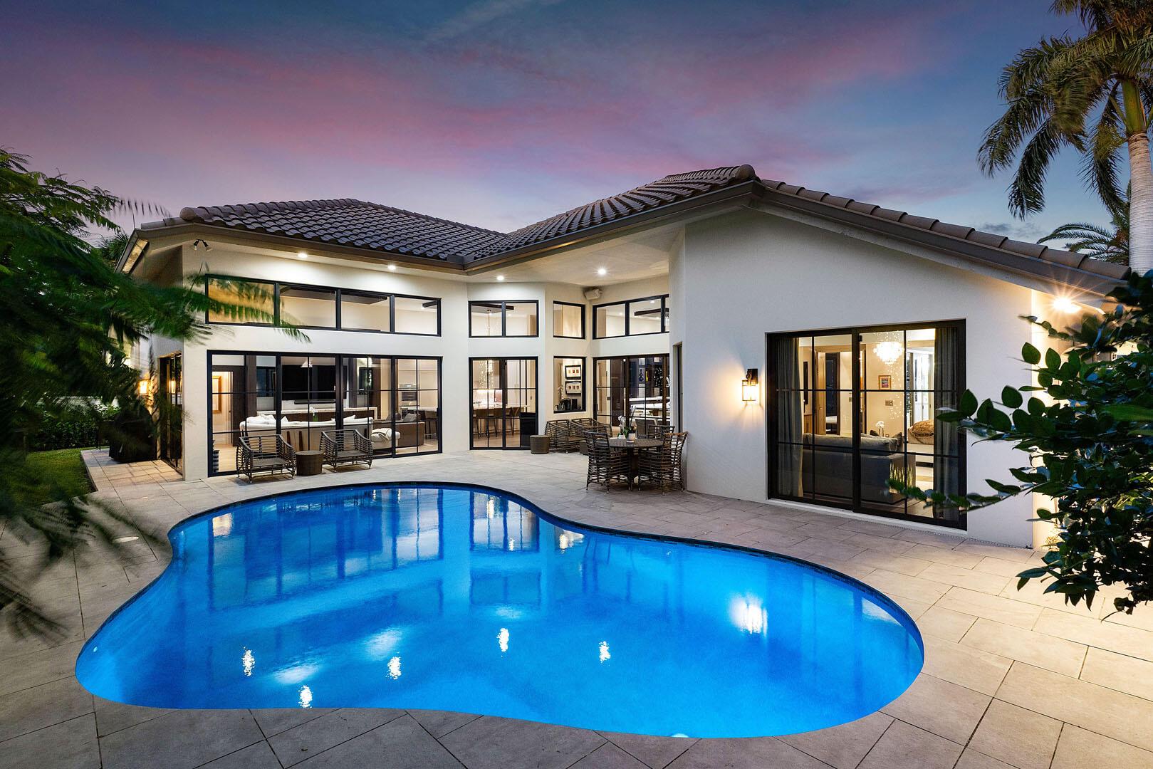 ROYAL PALM YACHT & COUNTRY CLUB - Residential