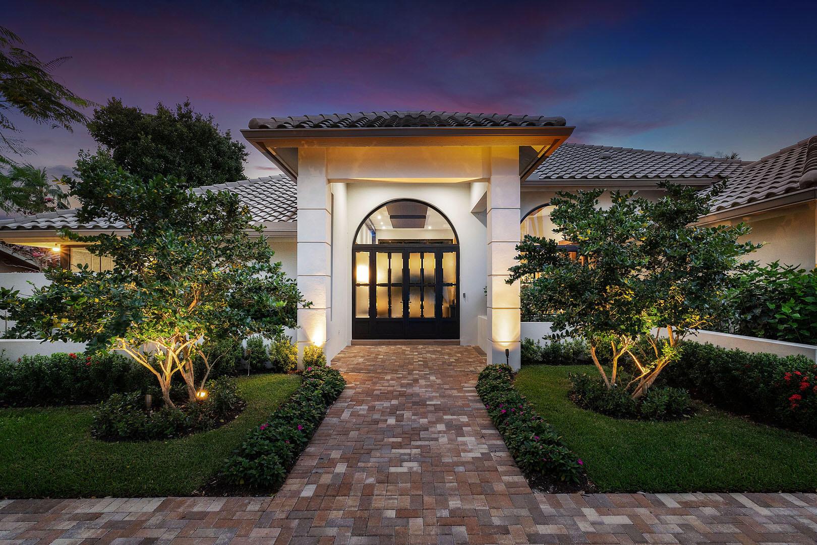 ROYAL PALM YACHT & COUNTRY CLUB - Residential