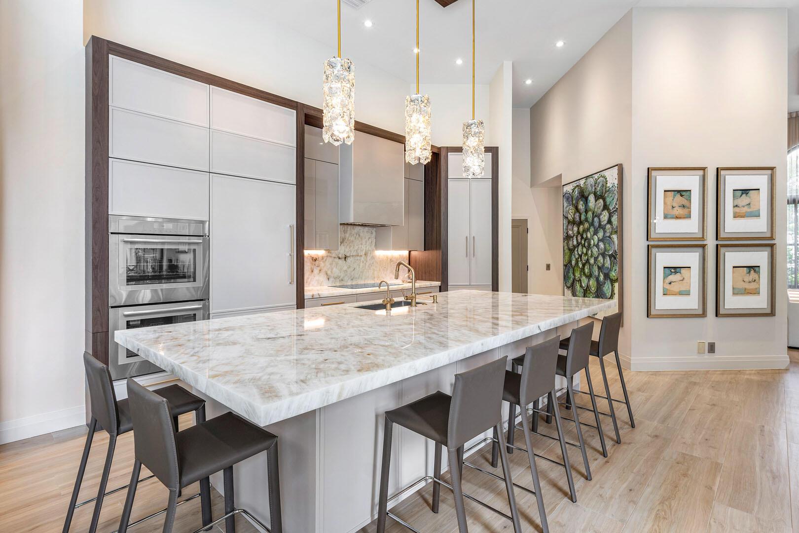 ROYAL PALM YACHT & COUNTRY CLUB - Residential