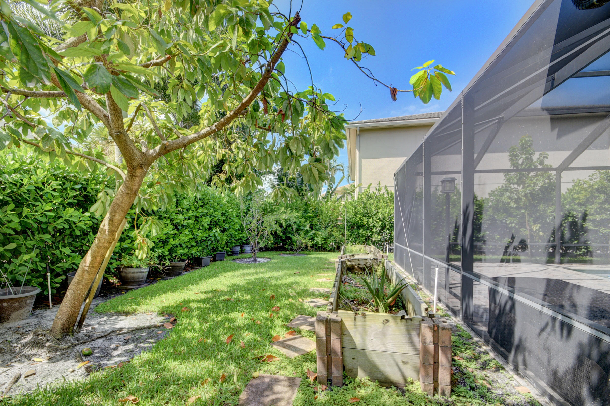 WELLINGTON VIEW - Residential