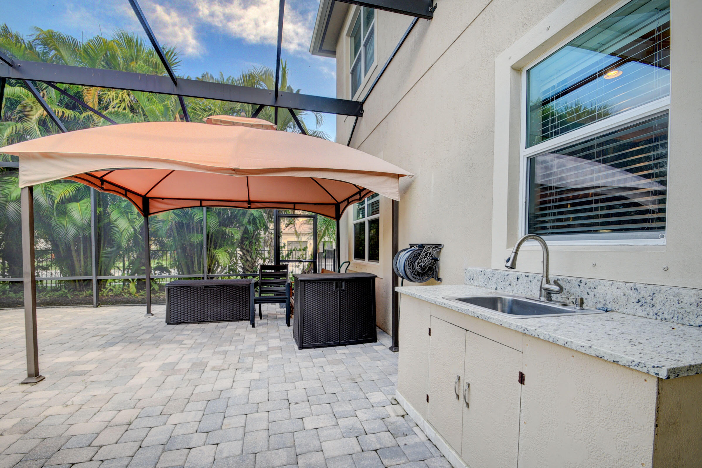 WELLINGTON VIEW - Residential
