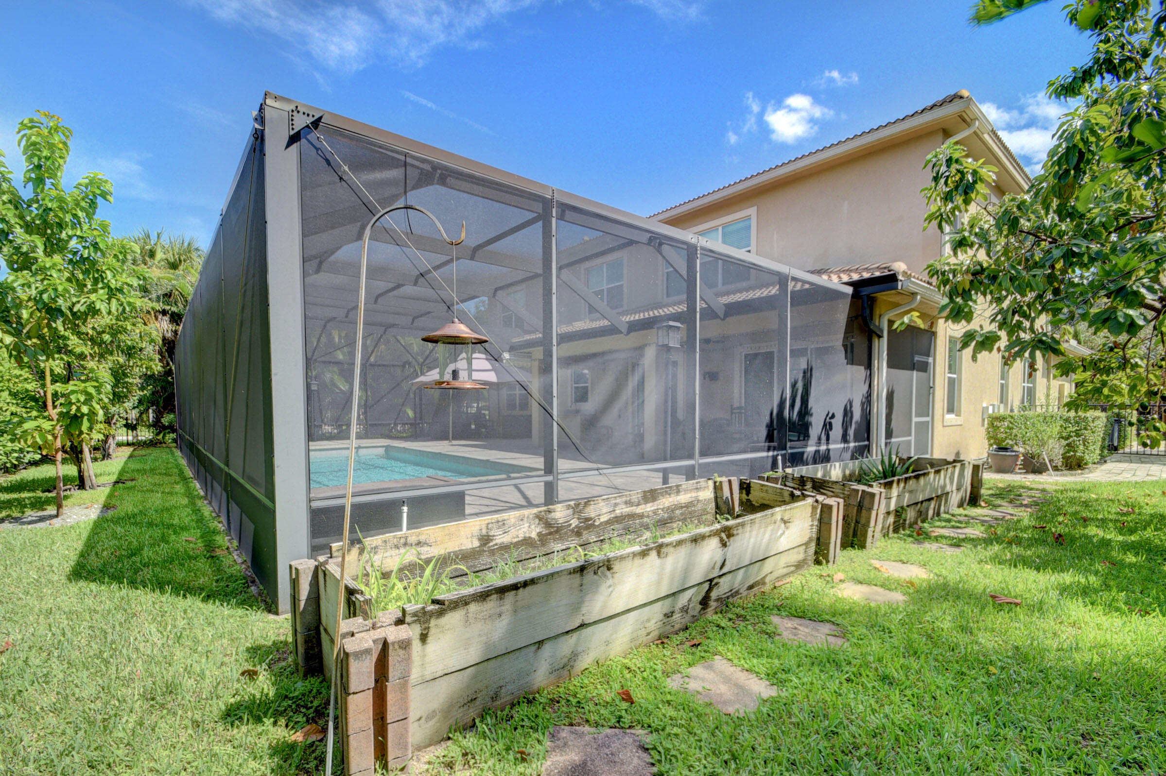 WELLINGTON VIEW - Residential