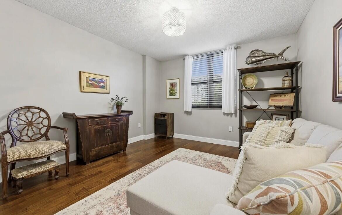 TOWER CONDO AT CITYPLACE - Residential Lease