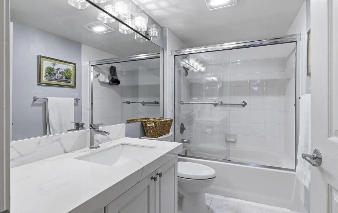 TOWER CONDO AT CITYPLACE - Residential Lease