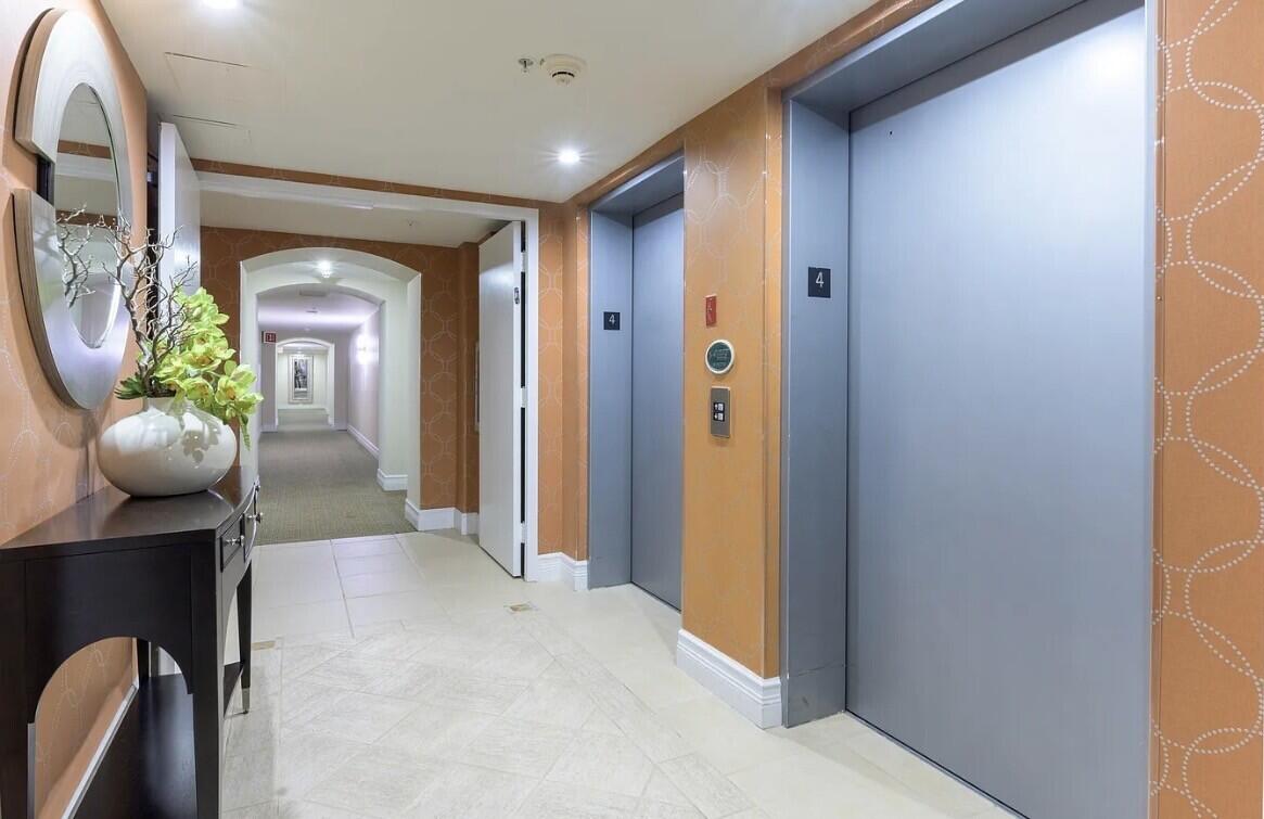 TOWER CONDO AT CITYPLACE - Residential Lease