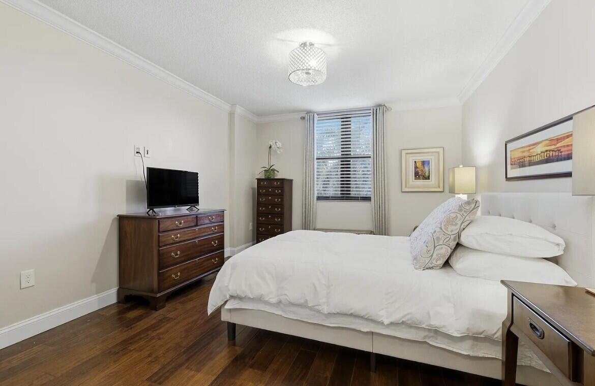 TOWER CONDO AT CITYPLACE - Residential Lease