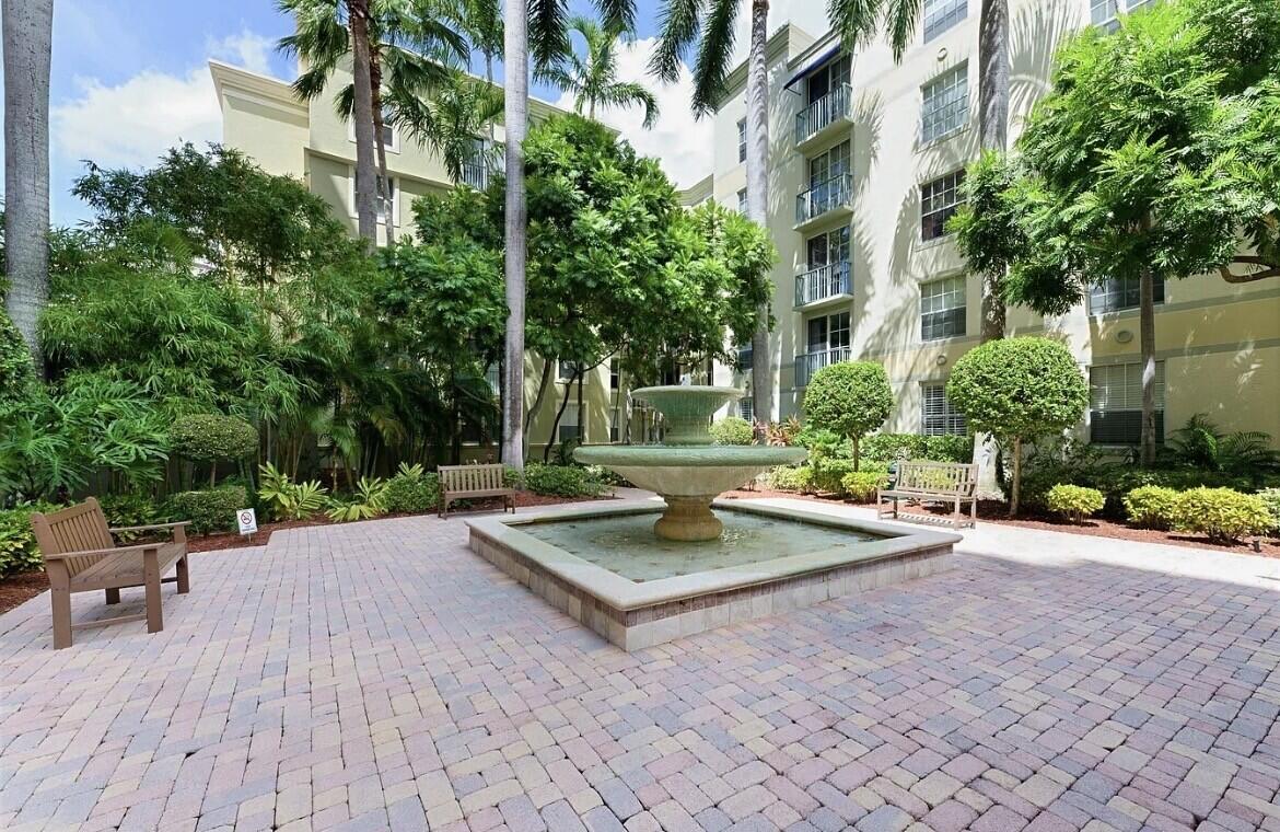 TOWER CONDO AT CITYPLACE - Residential Lease