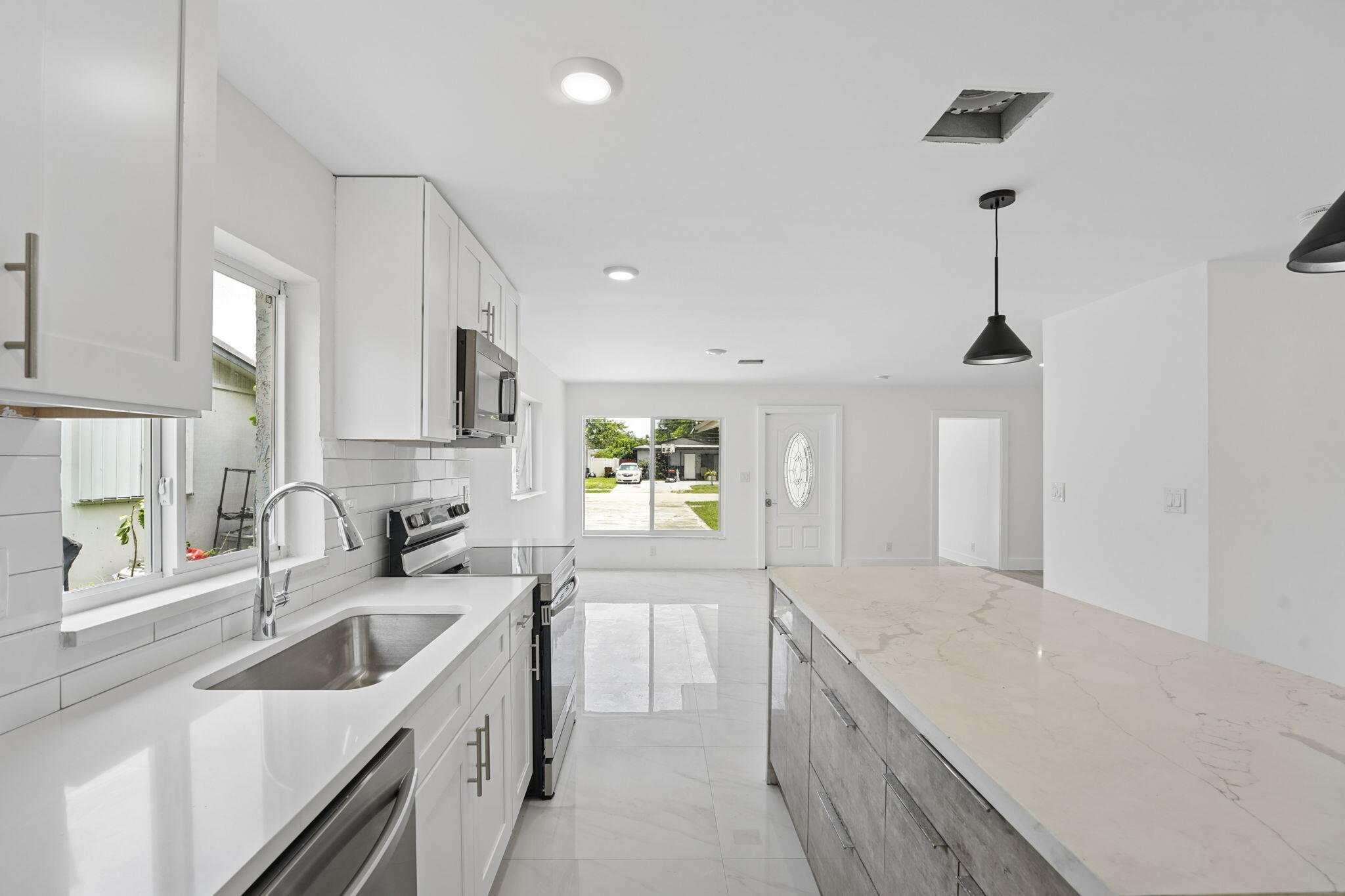 COLLEGE PARK - Residential Lease