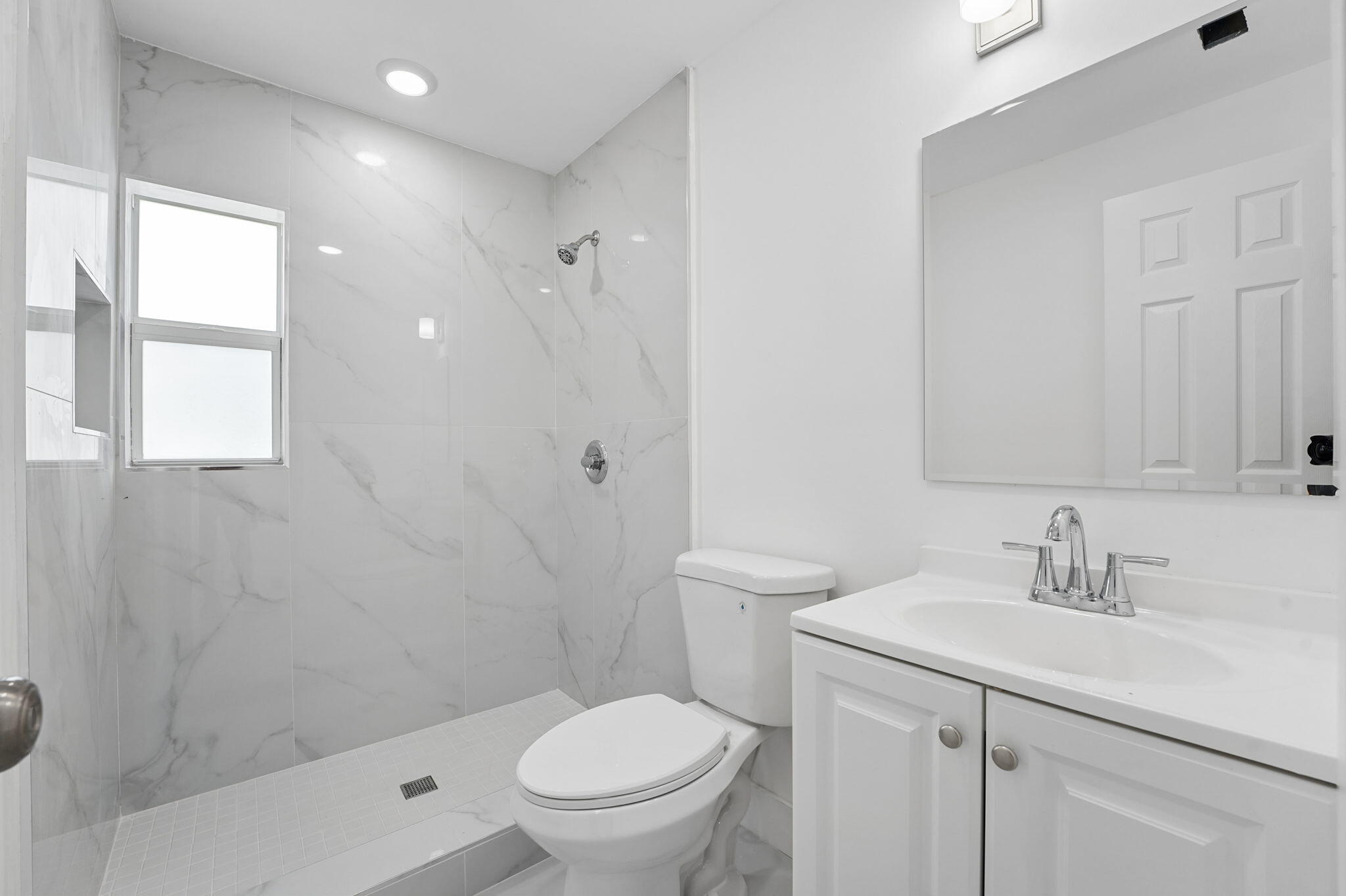 COLLEGE PARK - Residential Lease