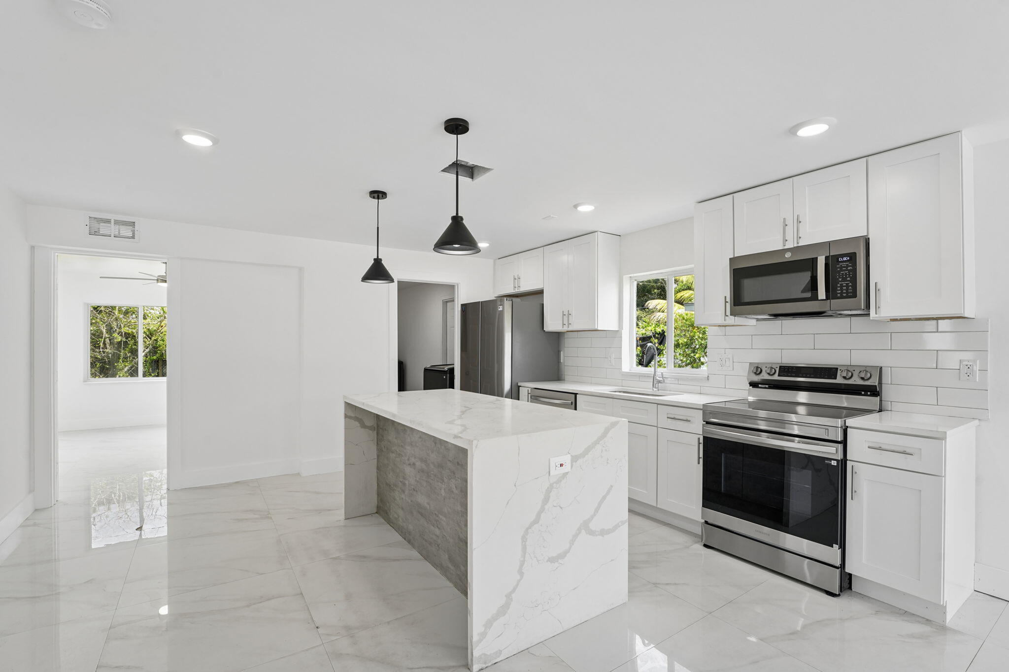 COLLEGE PARK - Residential Lease