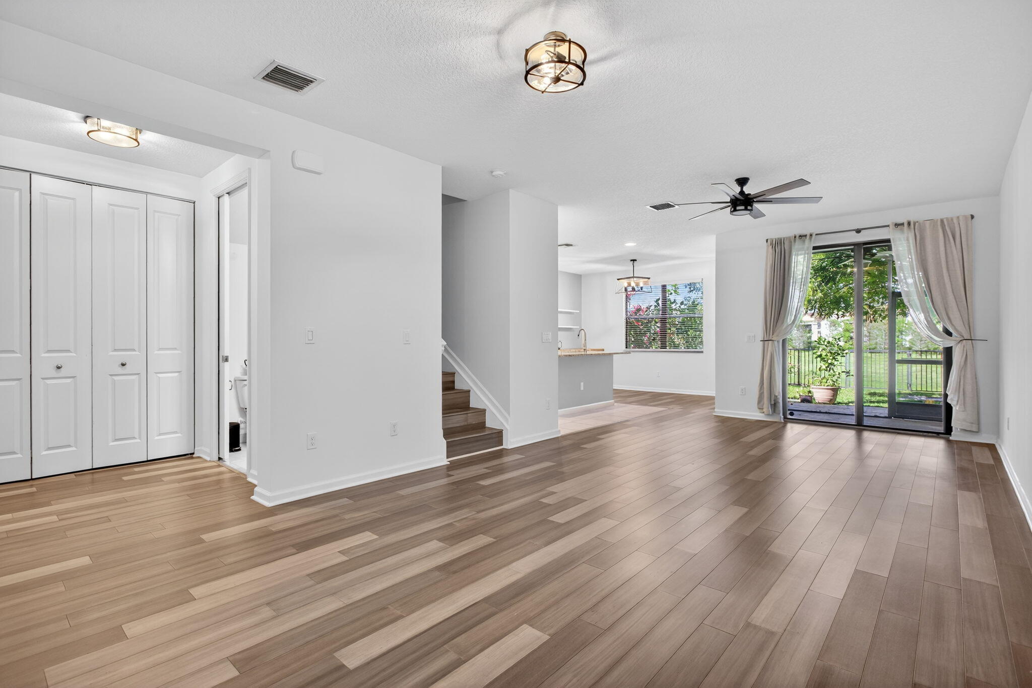 RESIDENCES AT PALM AIRE - Residential