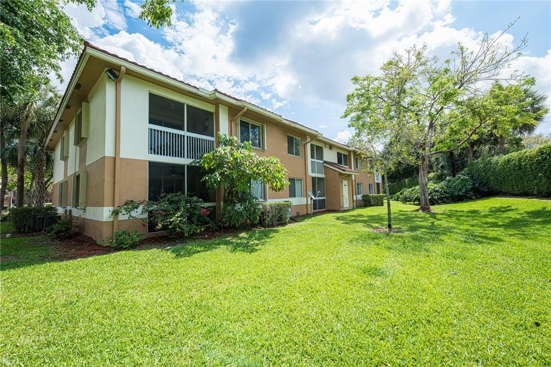 The Colonnades - Residential