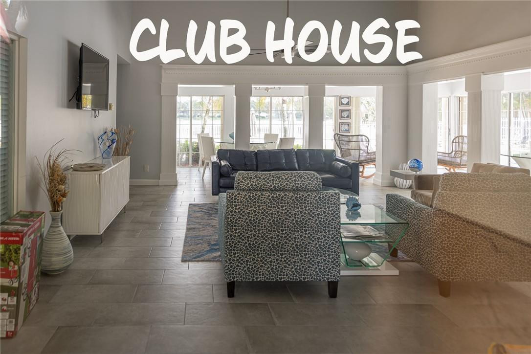 The Colonnades - Residential