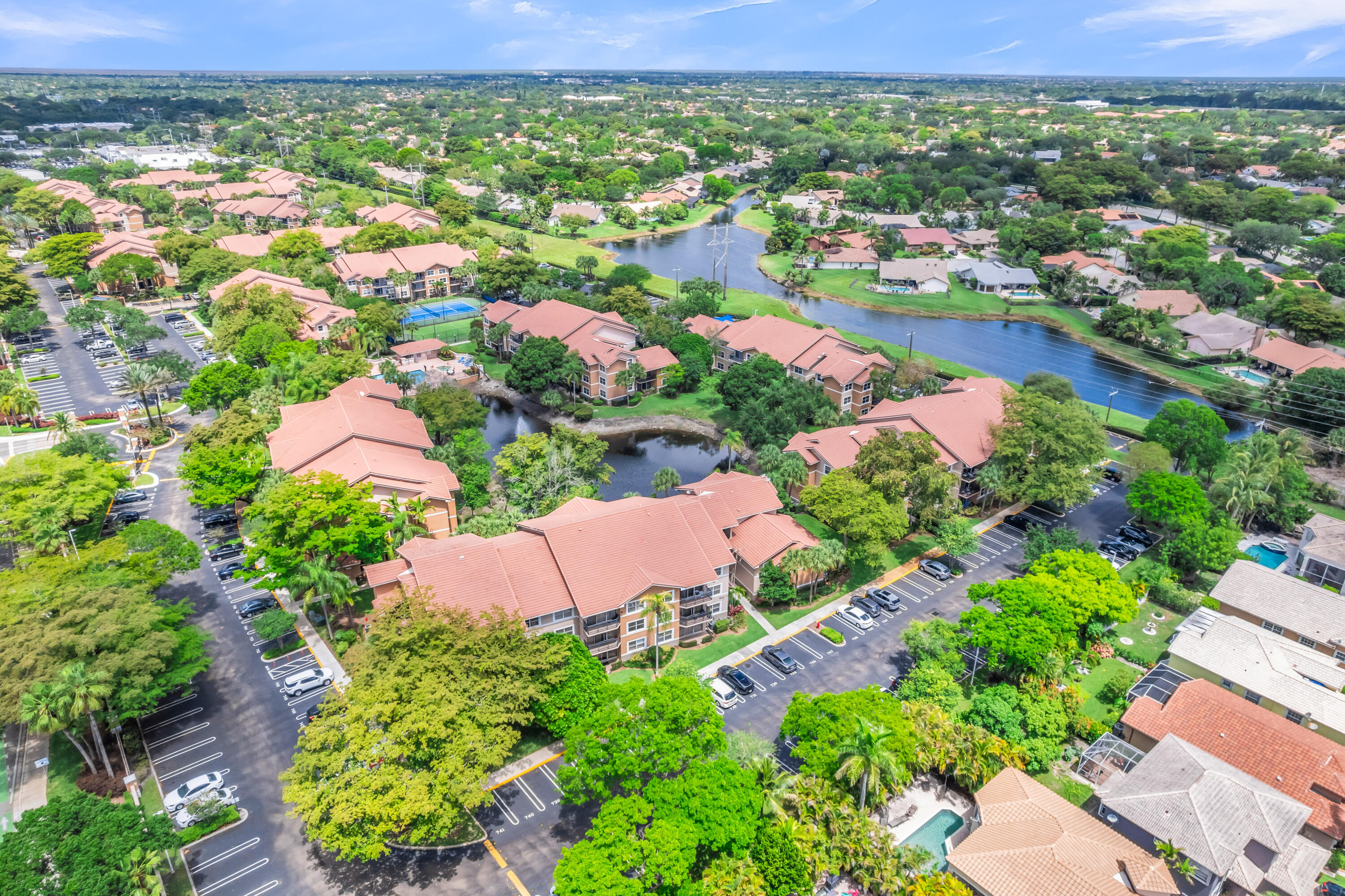 EDGEWATER CONDO - Residential Lease