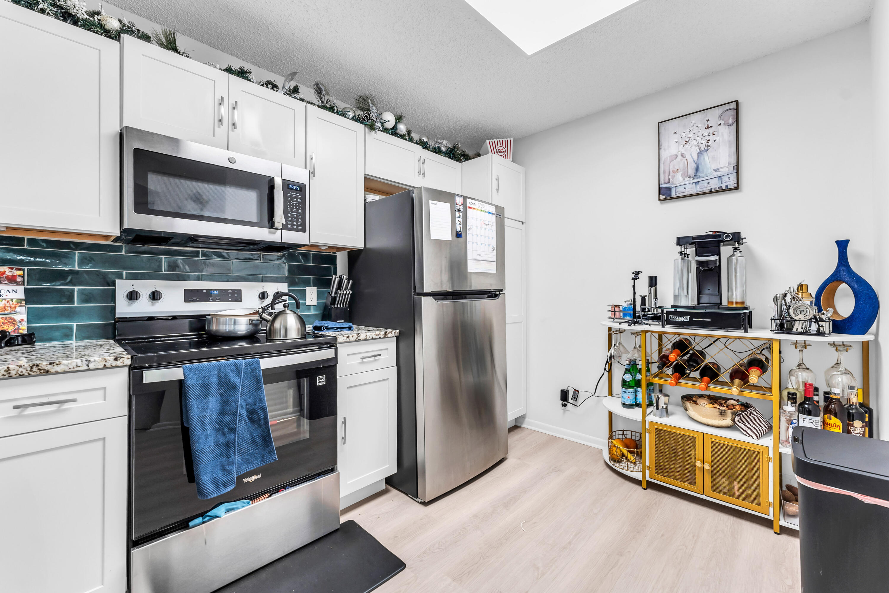 EDGEWATER CONDO - Residential Lease