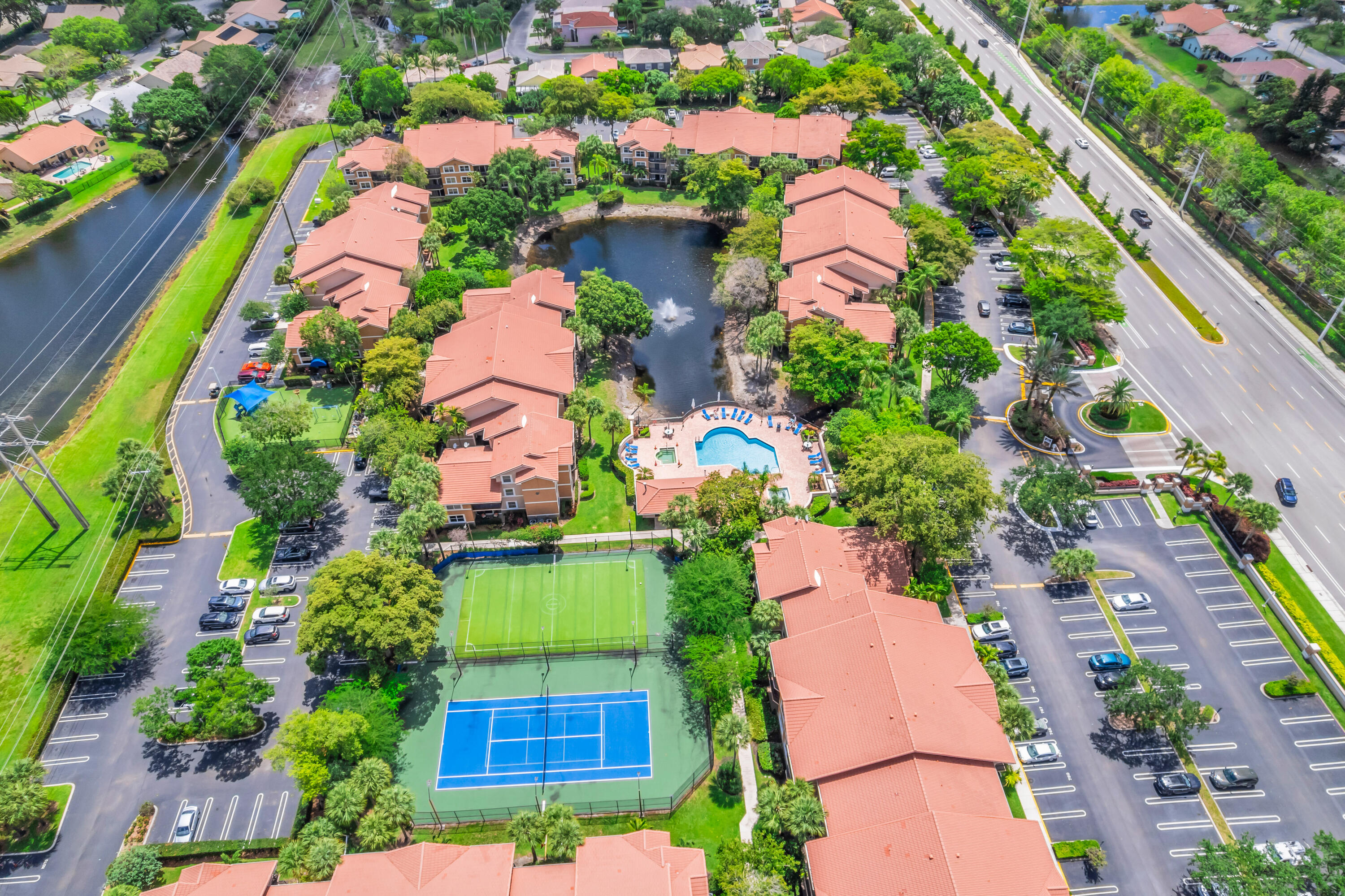 EDGEWATER CONDO - Residential Lease