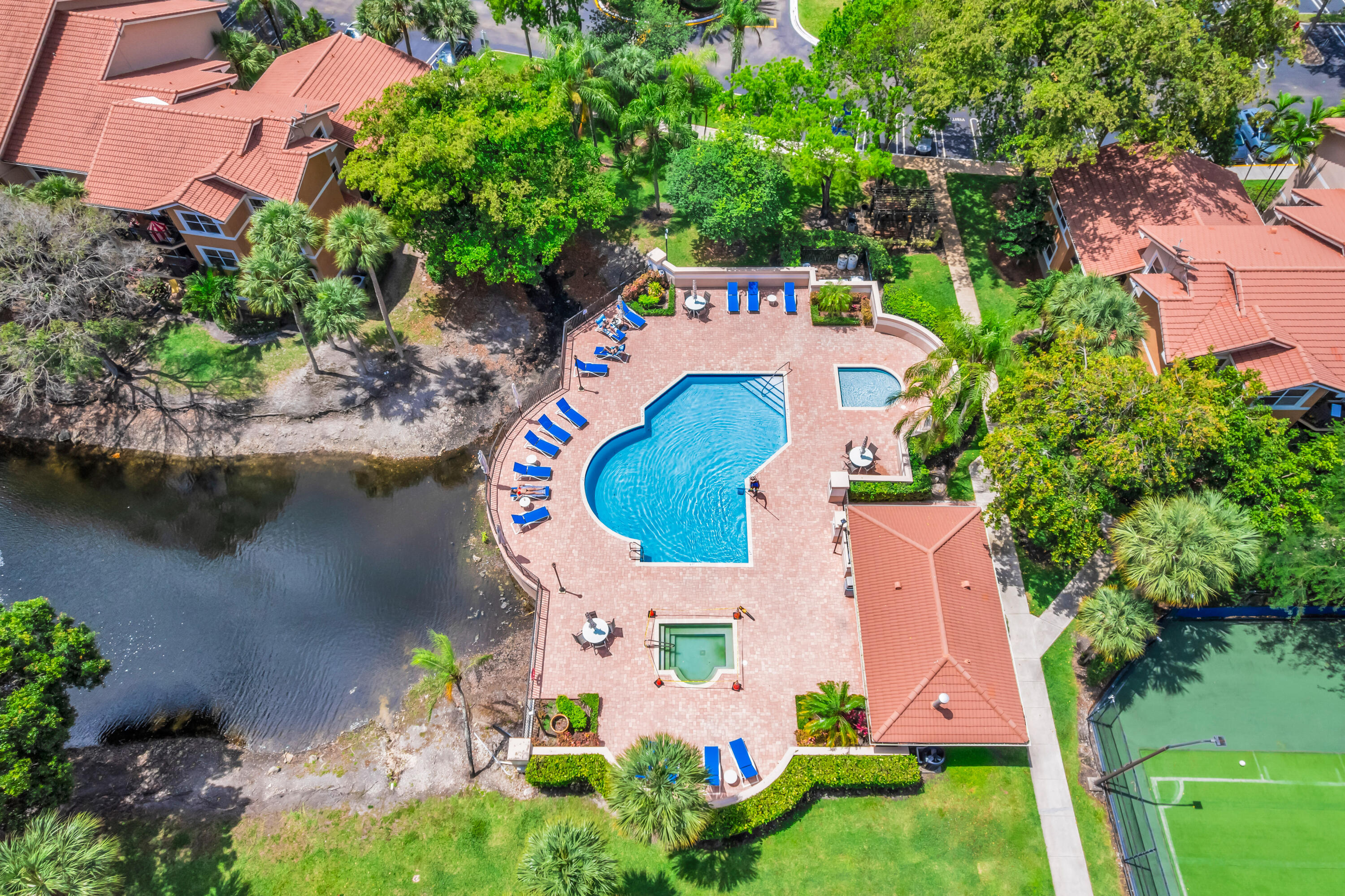 EDGEWATER CONDO - Residential Lease