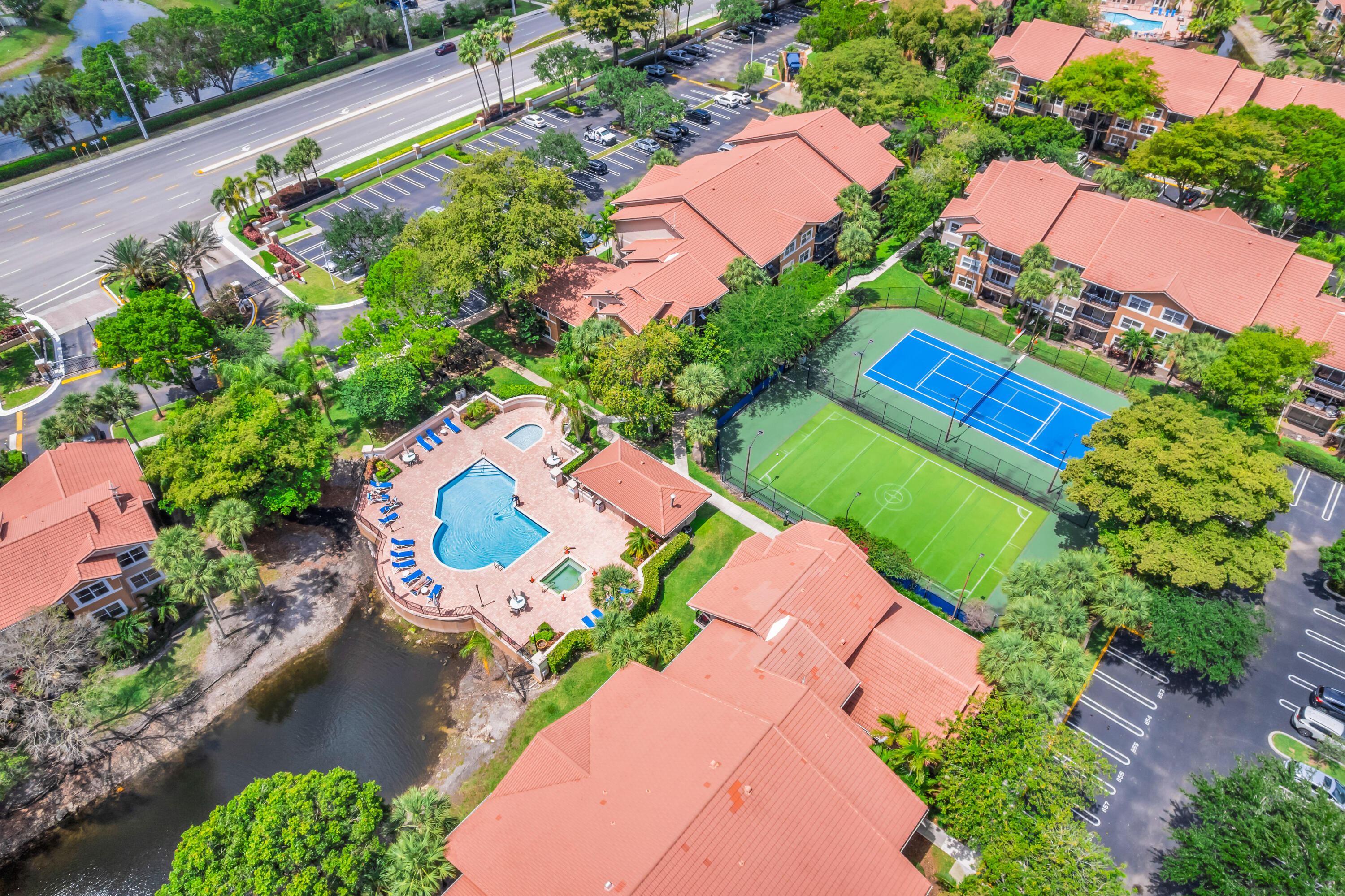 EDGEWATER CONDO - Residential Lease