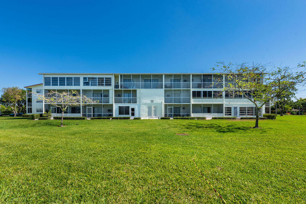 PRESTON AT CENTURY VILLAGE CONDO - Residential