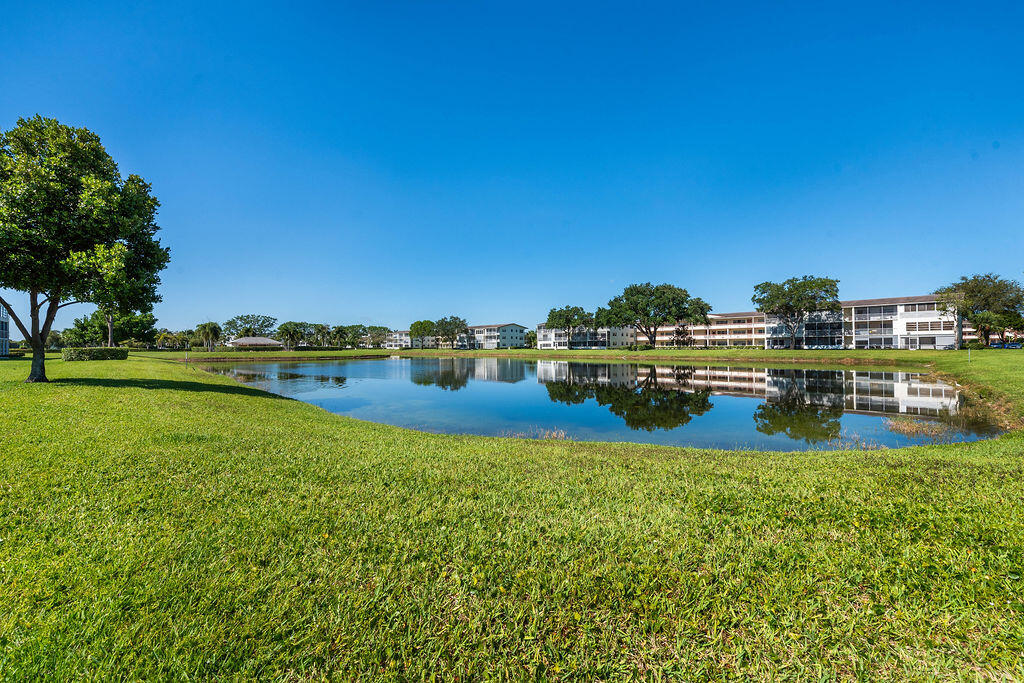 PRESTON AT CENTURY VILLAGE CONDO - Residential