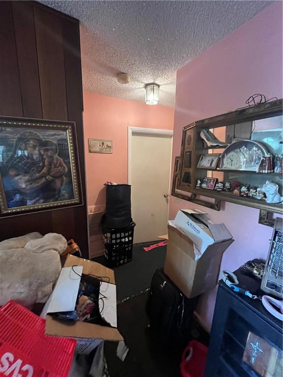 Melrose Manor 40-32 B - Residential