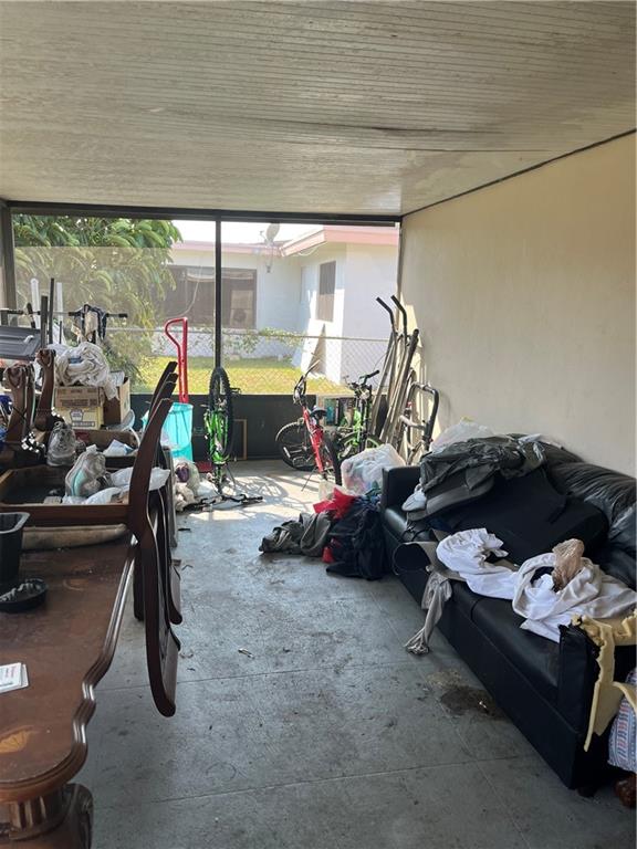 Melrose Manor 40-32 B - Residential