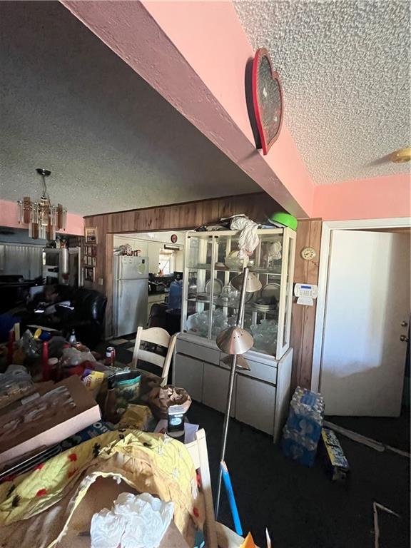 Melrose Manor 40-32 B - Residential