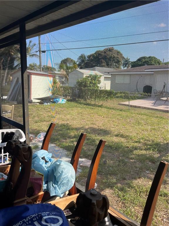 Melrose Manor 40-32 B - Residential
