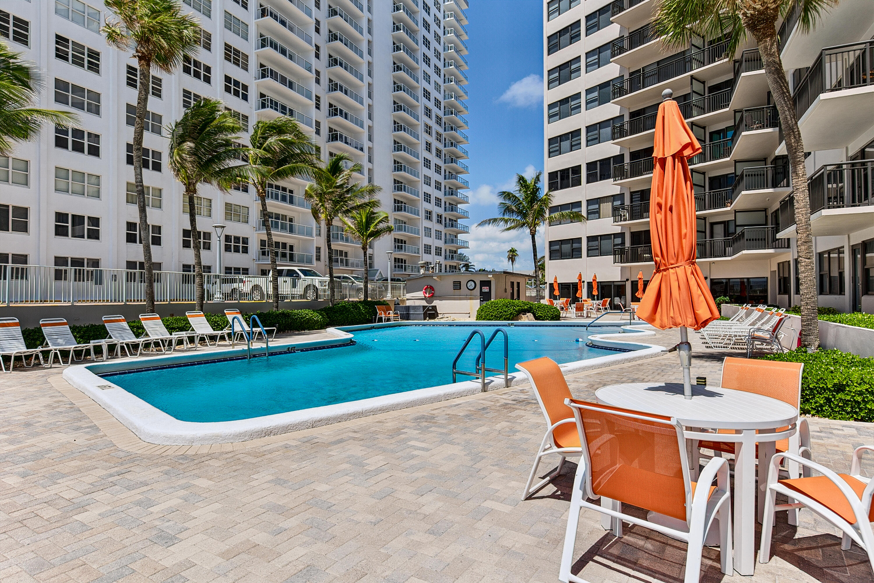 GALT OCEAN CLUB CONDO - Residential