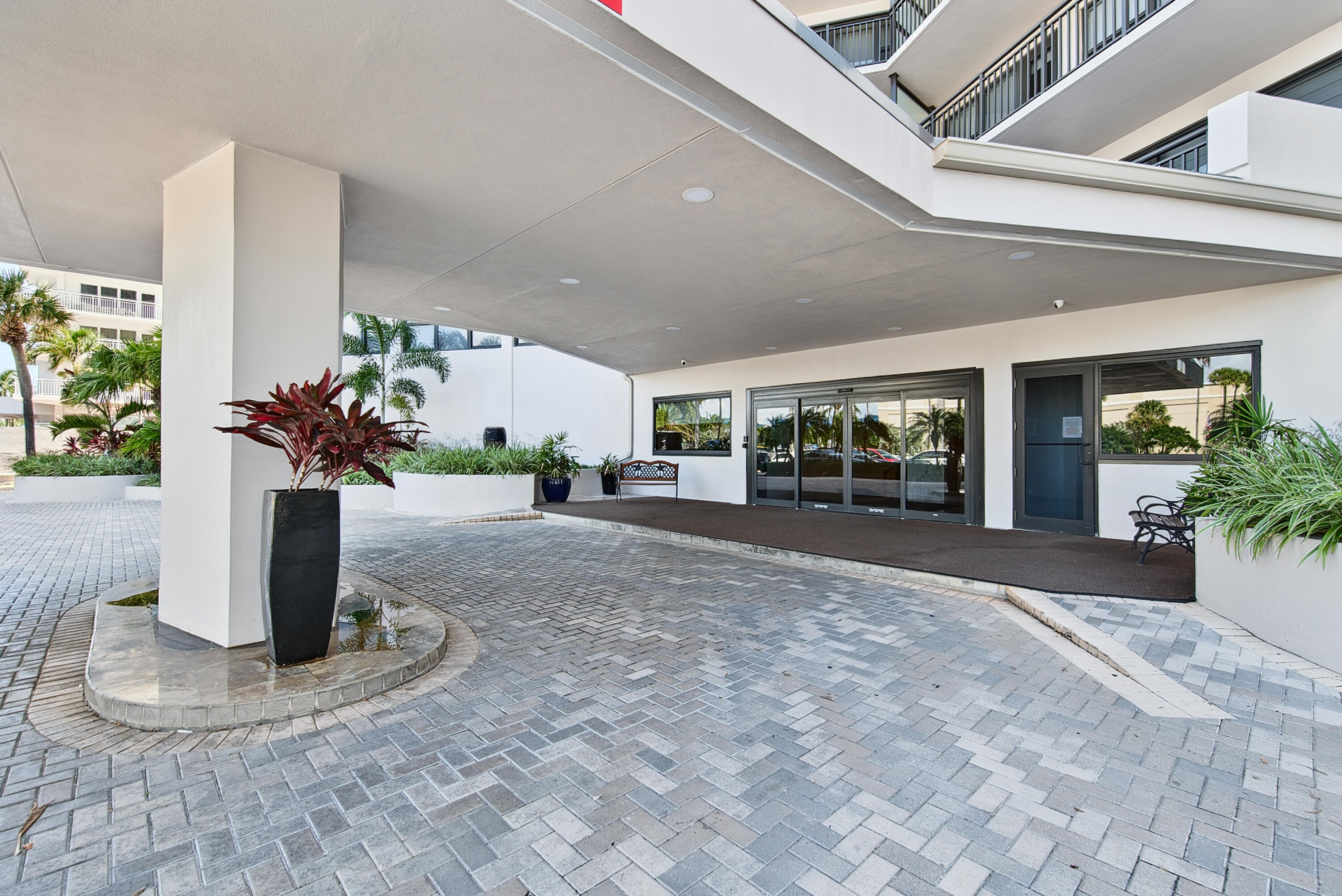 GALT OCEAN CLUB CONDO - Residential