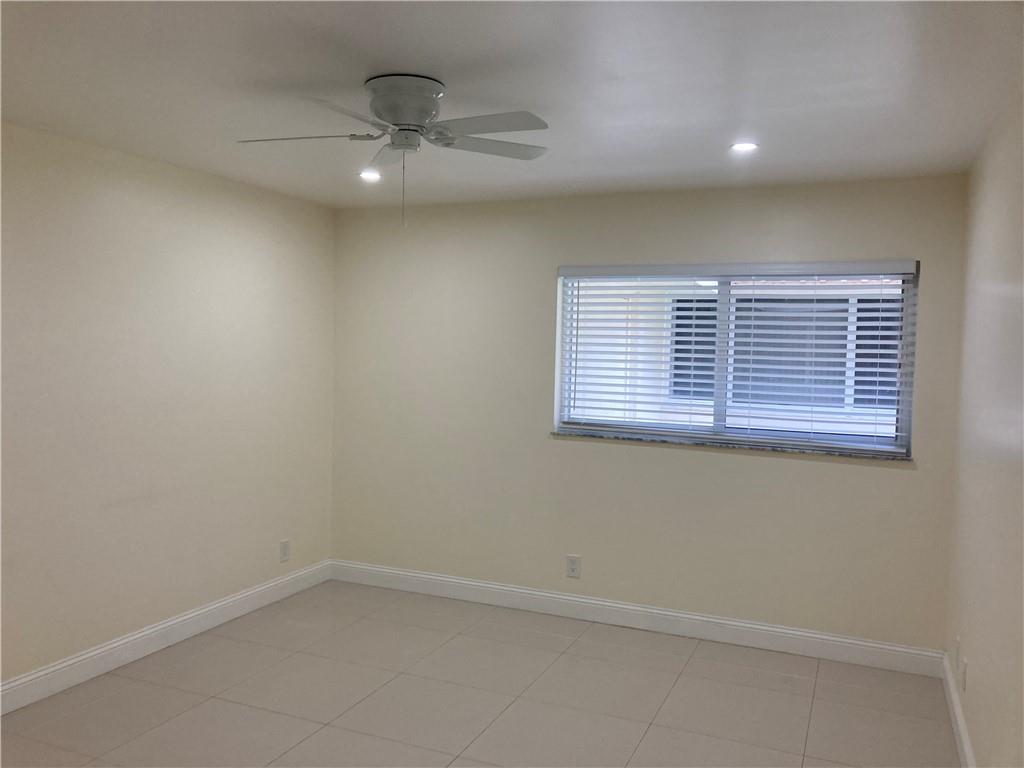 No 127 Palm-Aire Country - Residential