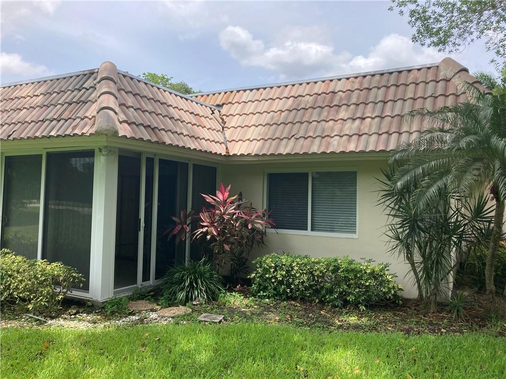 No 127 Palm-Aire Country - Residential