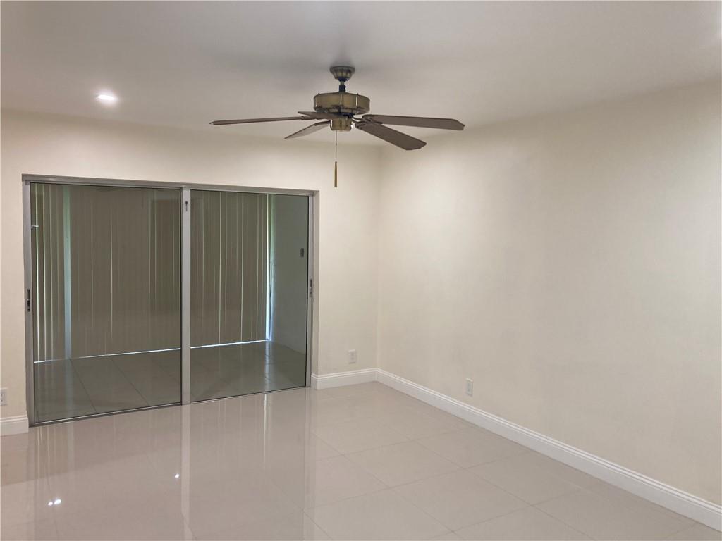 No 127 Palm-Aire Country - Residential