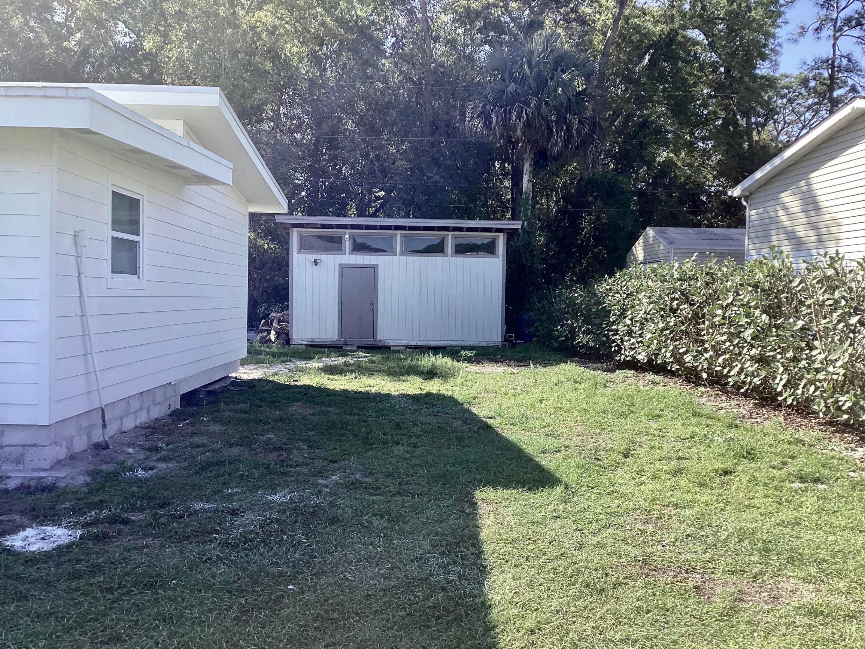 SUNSHINE PARKWAY MANOR UNRECORDED - Residential
