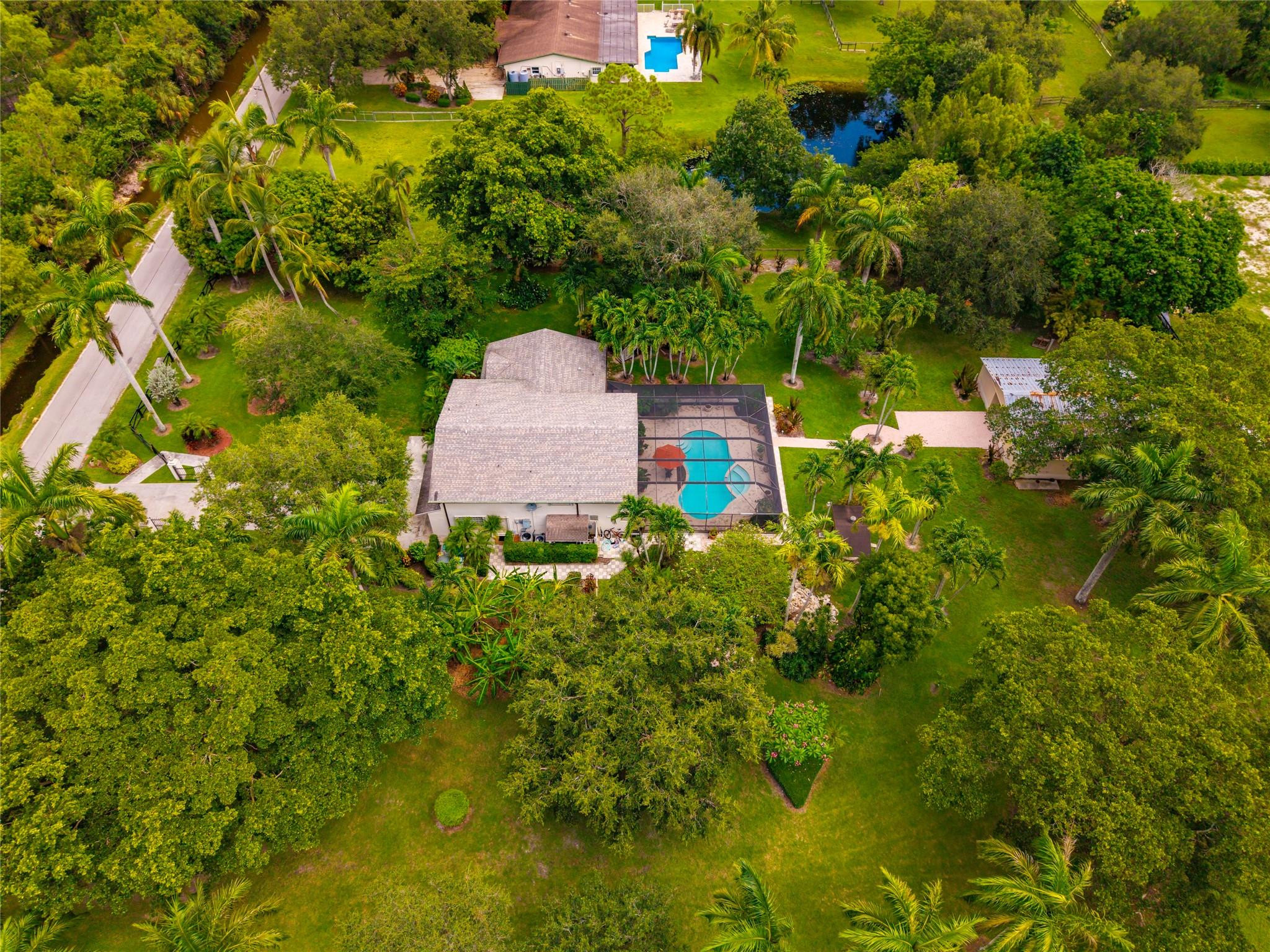 FLA FRUIT LANDS CO SUB NO 2 - Residential Lease