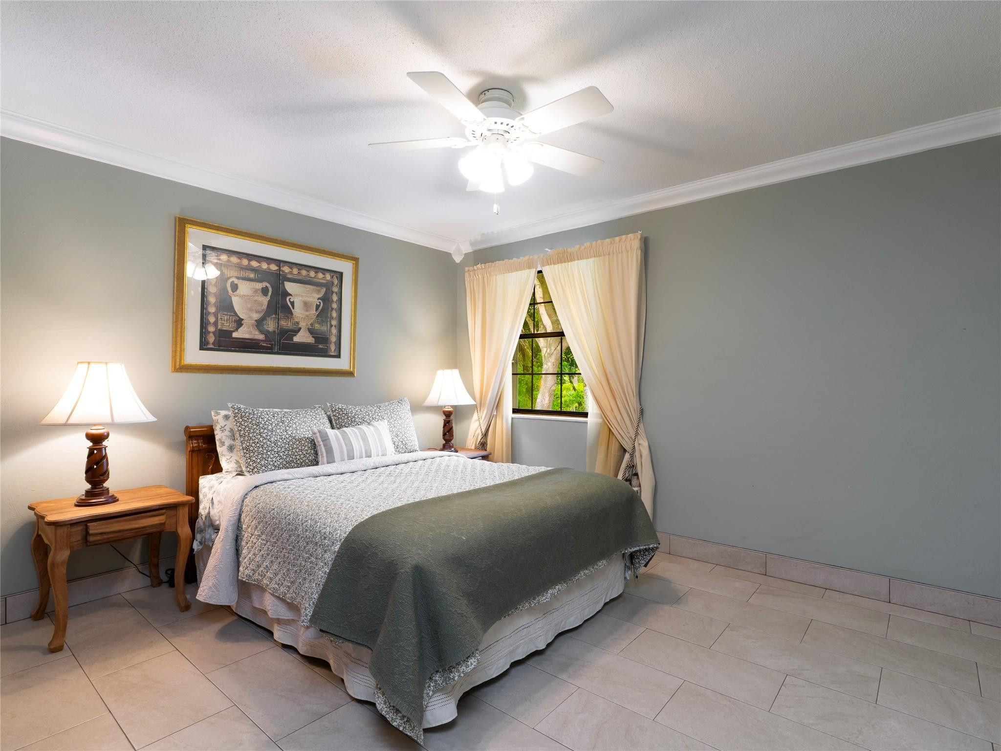 FLA FRUIT LANDS CO SUB NO 2 - Residential Lease