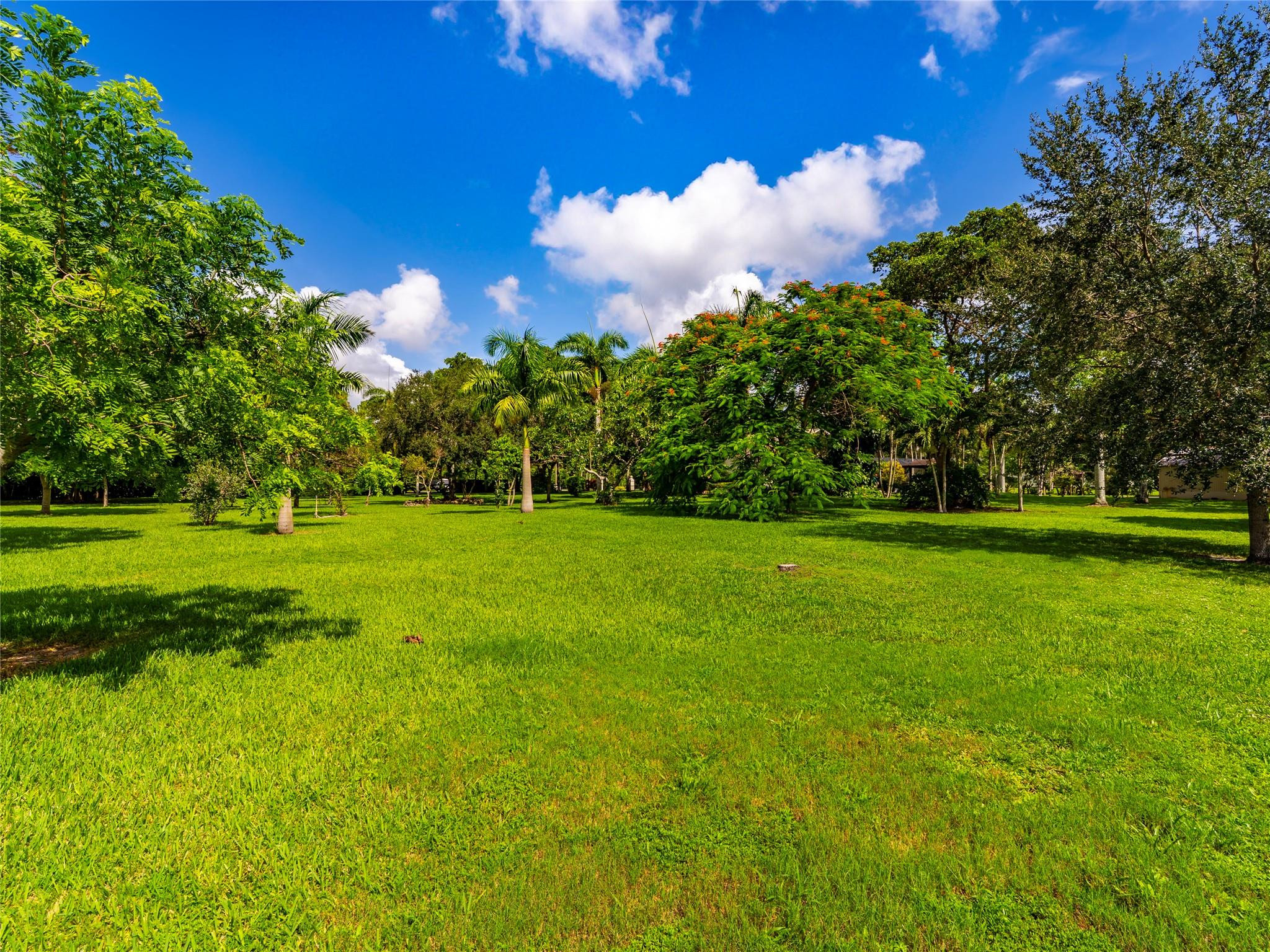 FLA FRUIT LANDS CO SUB NO 2 - Residential Lease